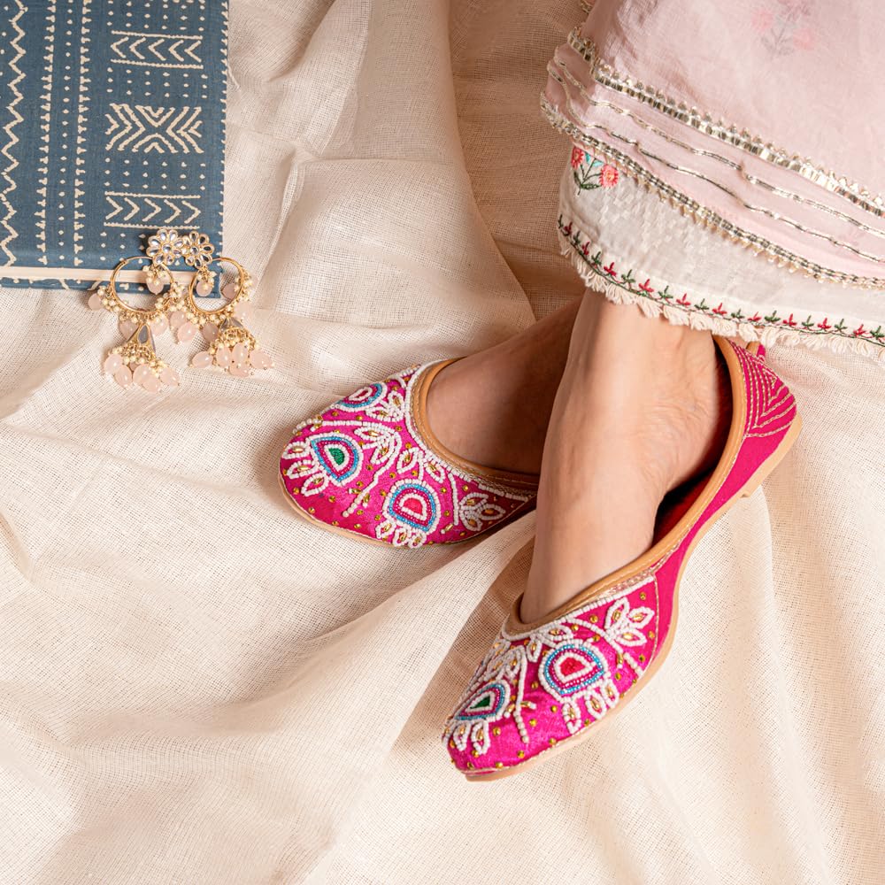 Indifeet Jutti for Women, Punjabi Juti Mojaris, Stylish Mojri Footwear, New Juttis Ethnic Traditional Girls Rajasthani Ladies Shoes Jaipuri Wedding Bridal Mojdi Pink, 6 UK