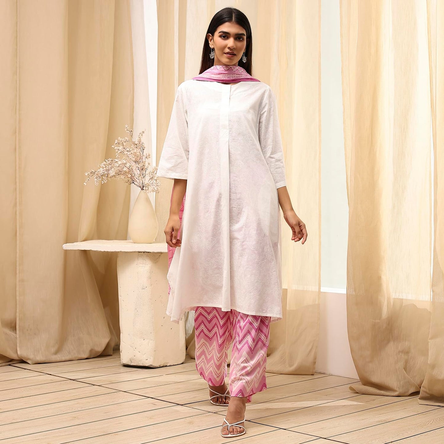 Biba Women's 60'S Cambric Kurta Set (SKD8052ESS25PNK_Pink