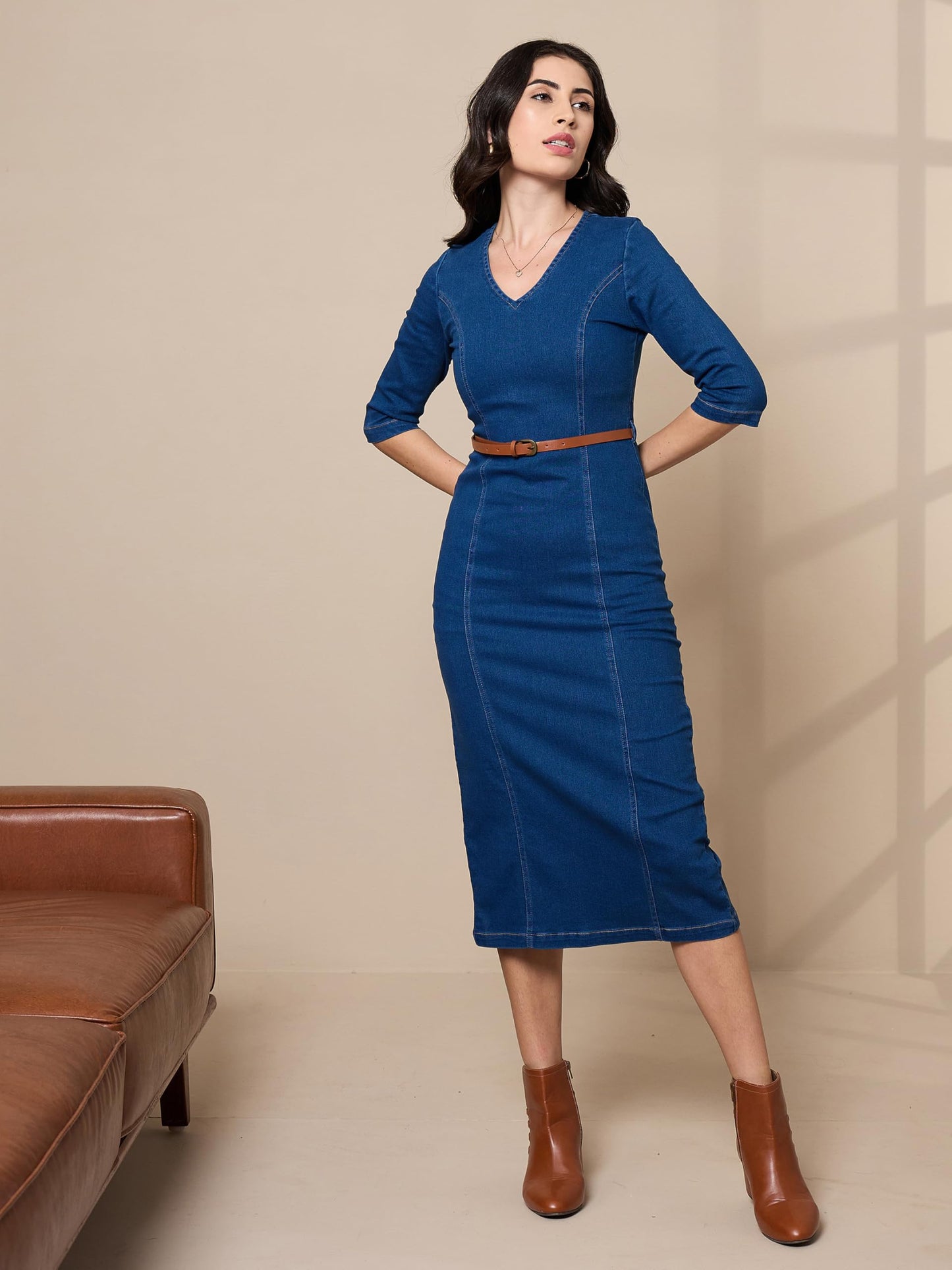 SASSAFRAS worklyf Blue Denim V-Neck Below Knee Dress