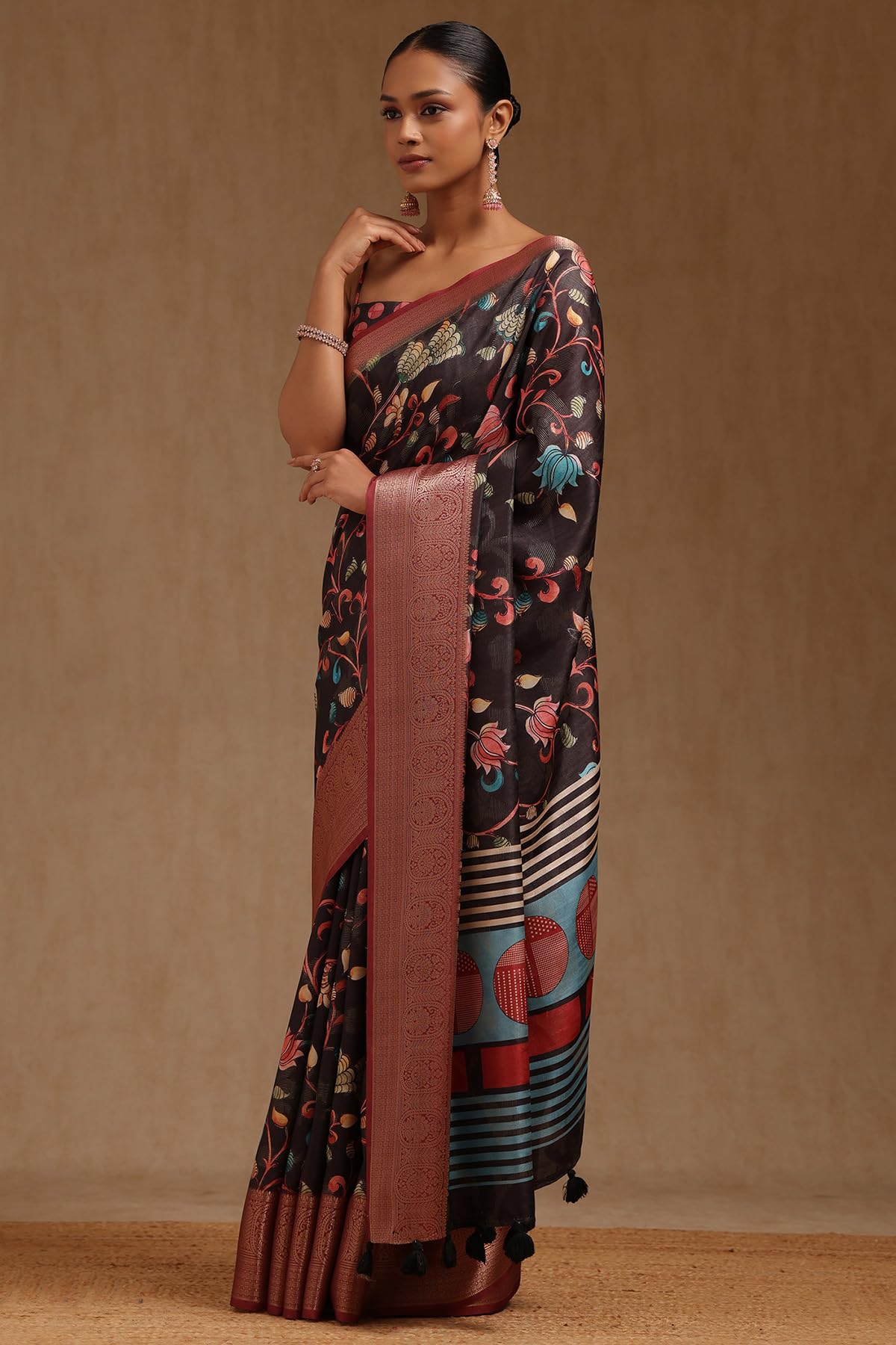 Soch Womens Black Tussar Floral Print Saree