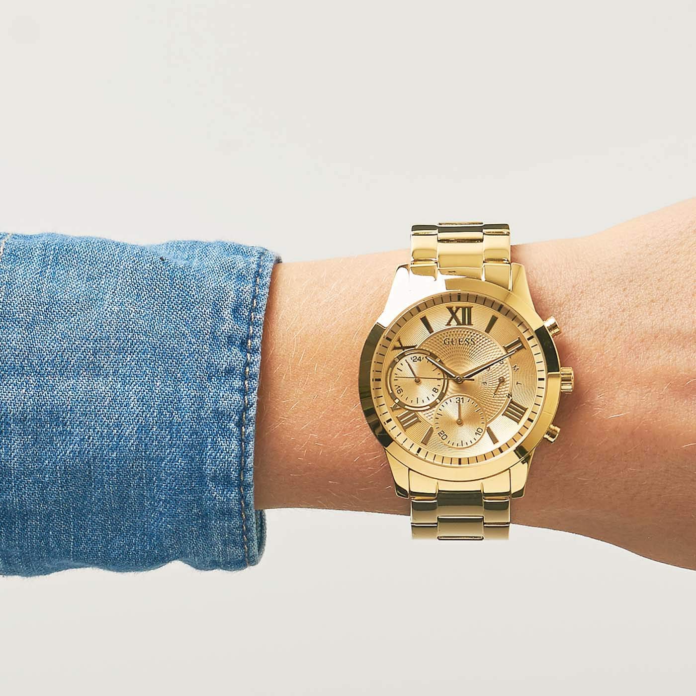 Guess Analog Champagne Dial Women's Stainless Steel Watch-W1070L2, Band Color:Gold