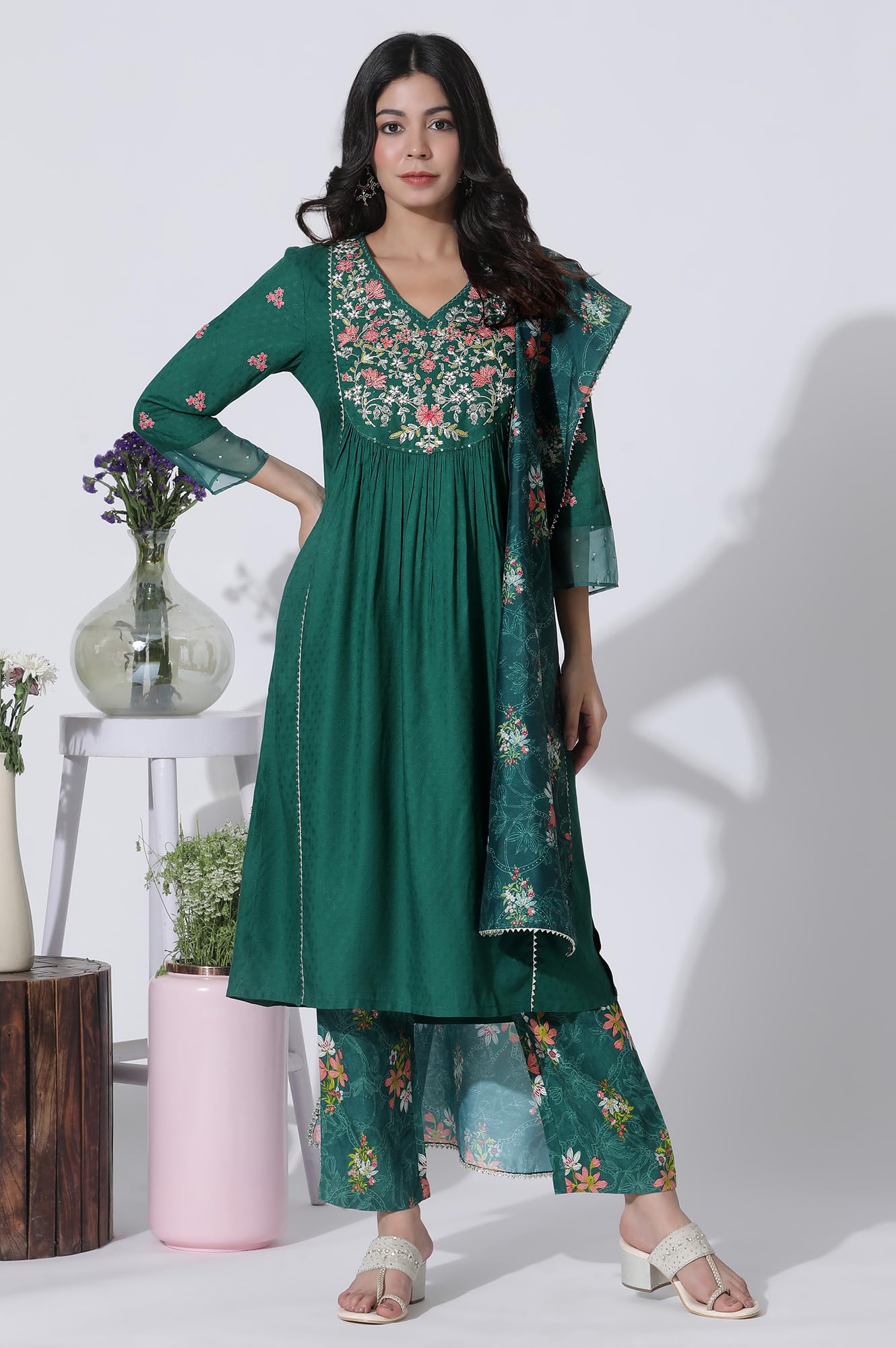 W for Woman Emerald Green Panelled Embroidered Kurta, Pants and Printed Chanderi Dupatta_24AUWS11400-221953_XL