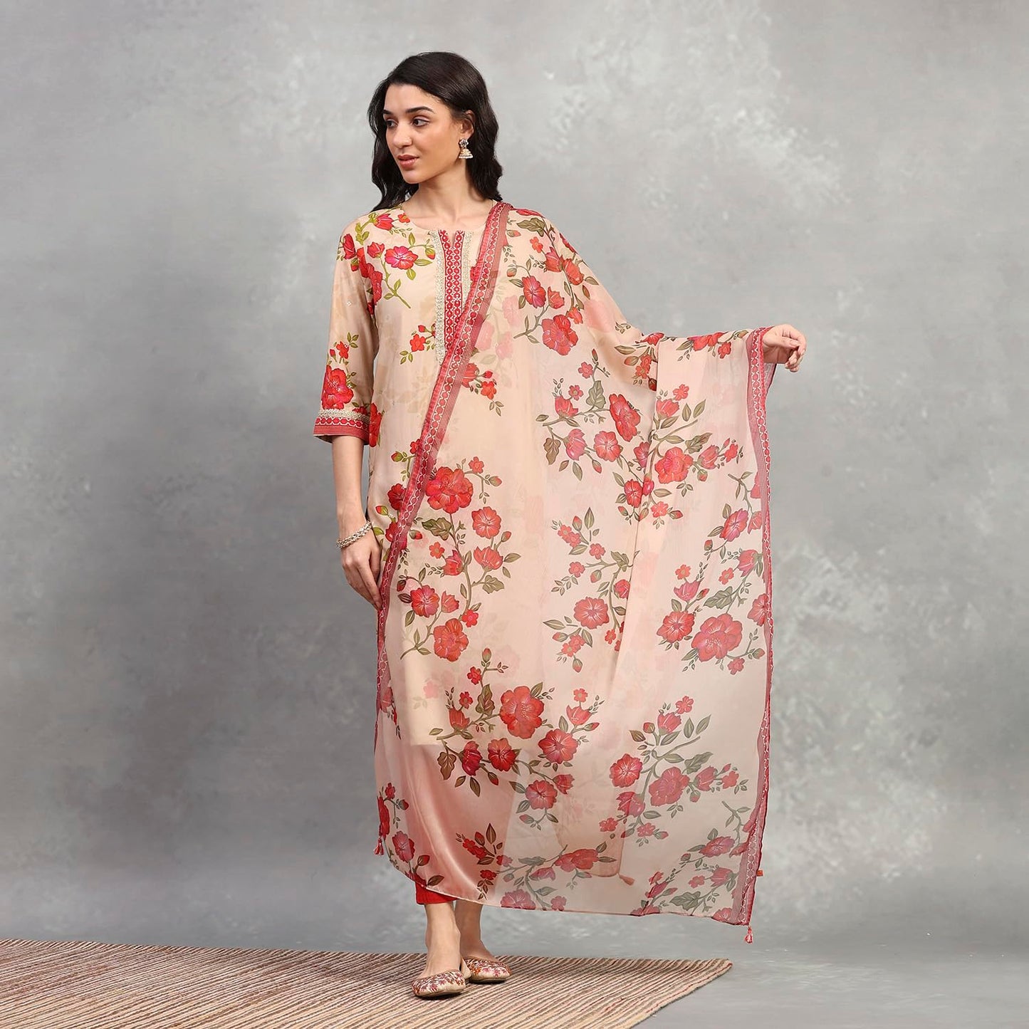 Rangriti Women Gold Polyester Printed Dupatta_FREE SIZE