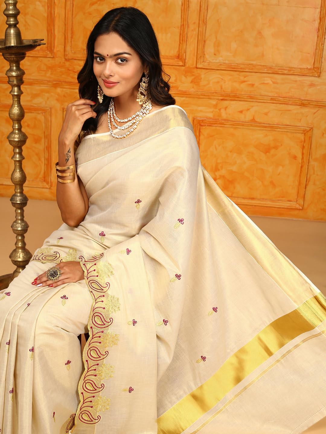 RAMRAJ COTTON Kerala Cream Gold Jari Weaving Saree (Cream_13)