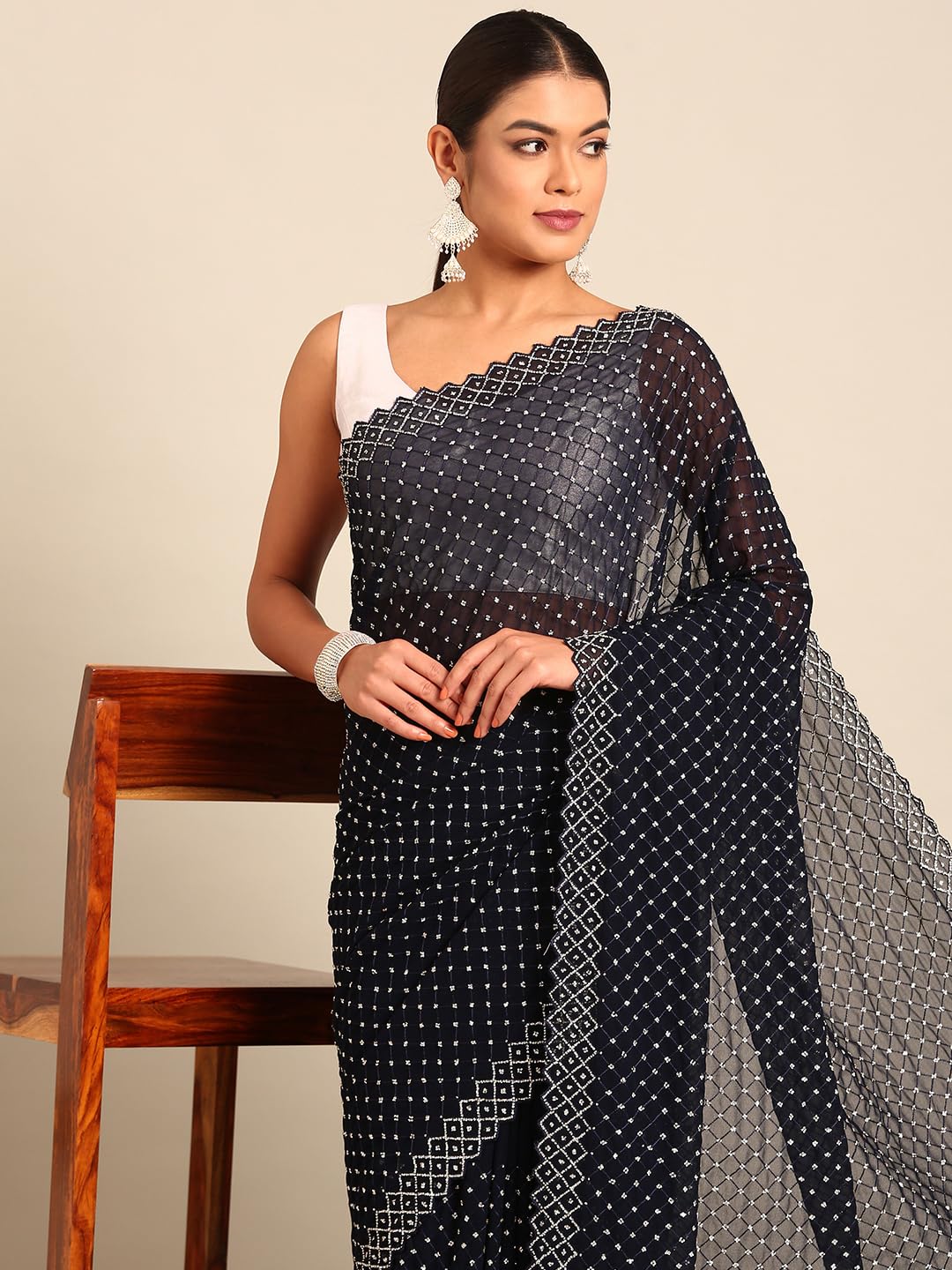 MOHEY Women's Georgette Hand|Stone|Thread Saree