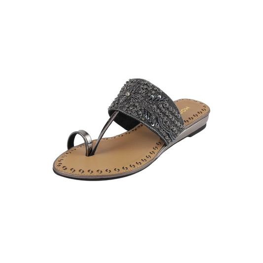 Mochi Women Gold Chappals UK/8 EU/41(35-2114)