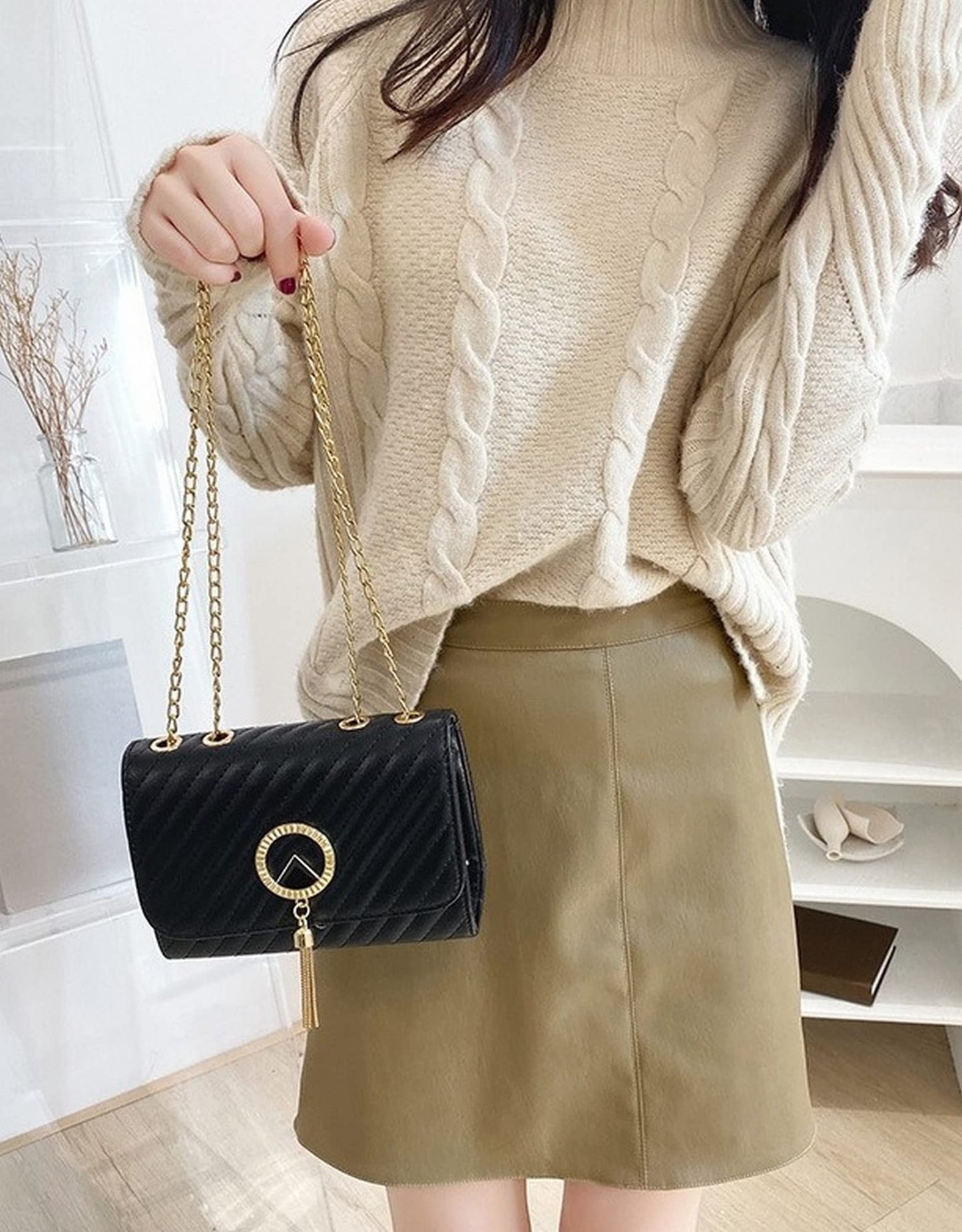 Diva Dale Premium Stylish Luxury Party-Wear Crossbody Sling Bag For Women And Girls