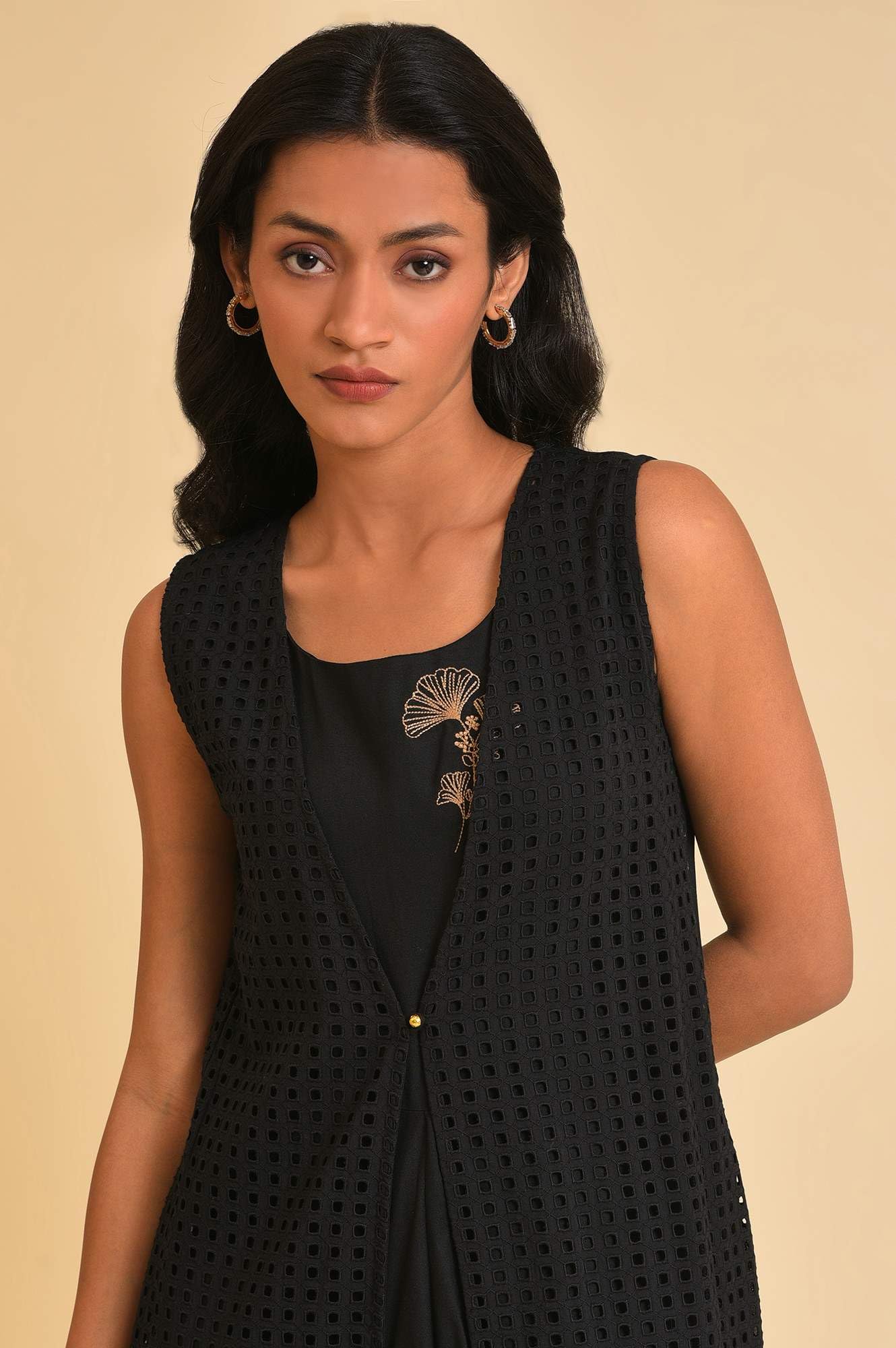 W for Woman Black Schiffli Jumpsuit_18