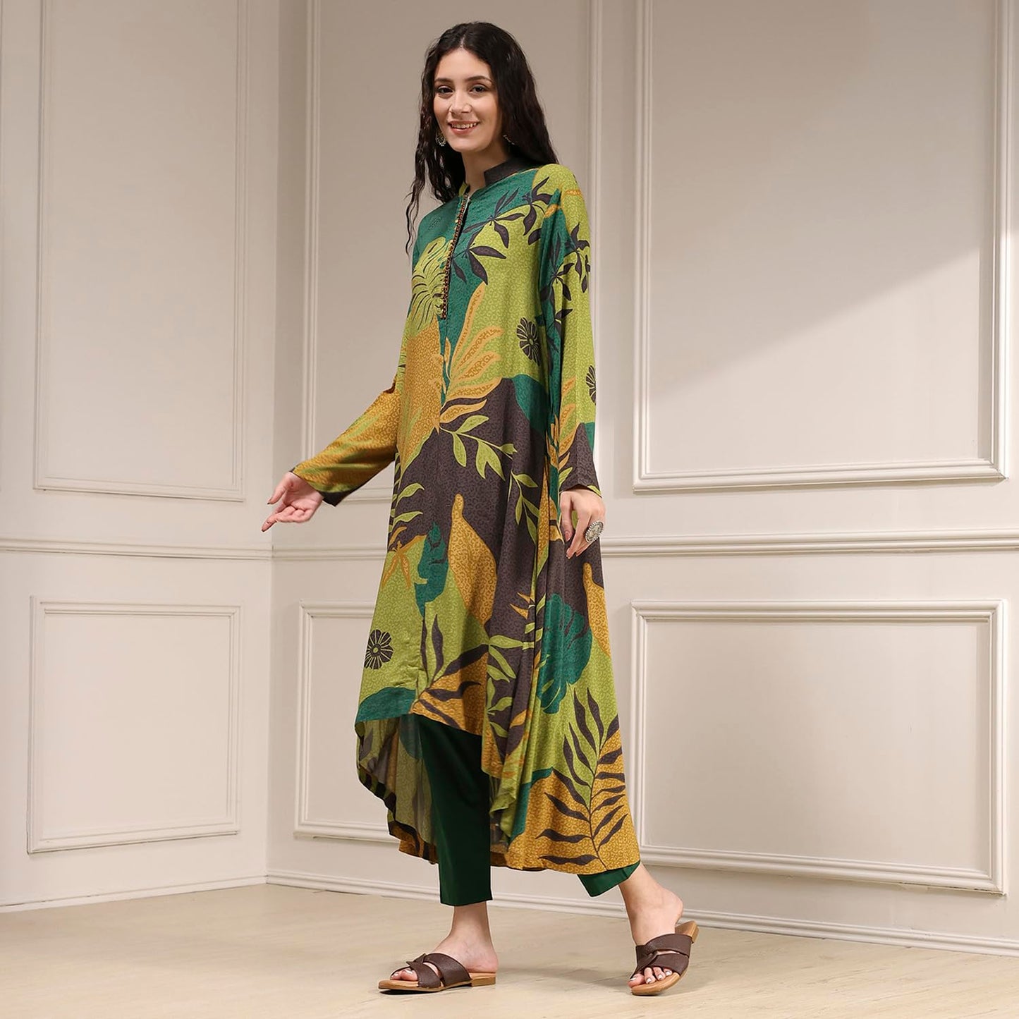 BIBA Women's Rayon Printed Straight Kurta