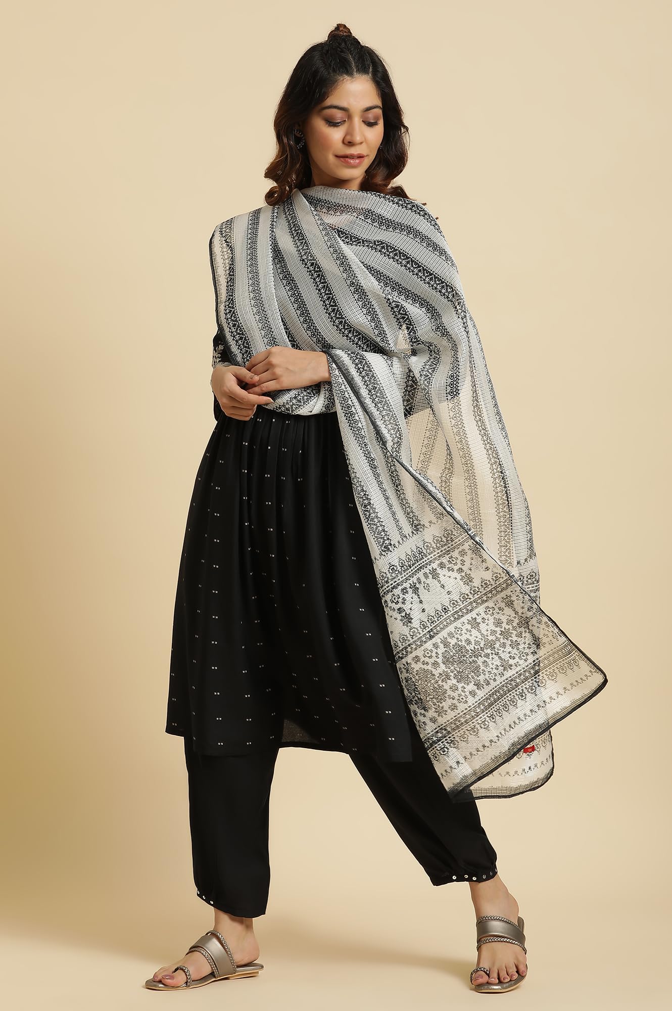 W for Woman Women Polyester Off-White & Black Kota Printed Dupatta (8905661211654_Free Size)