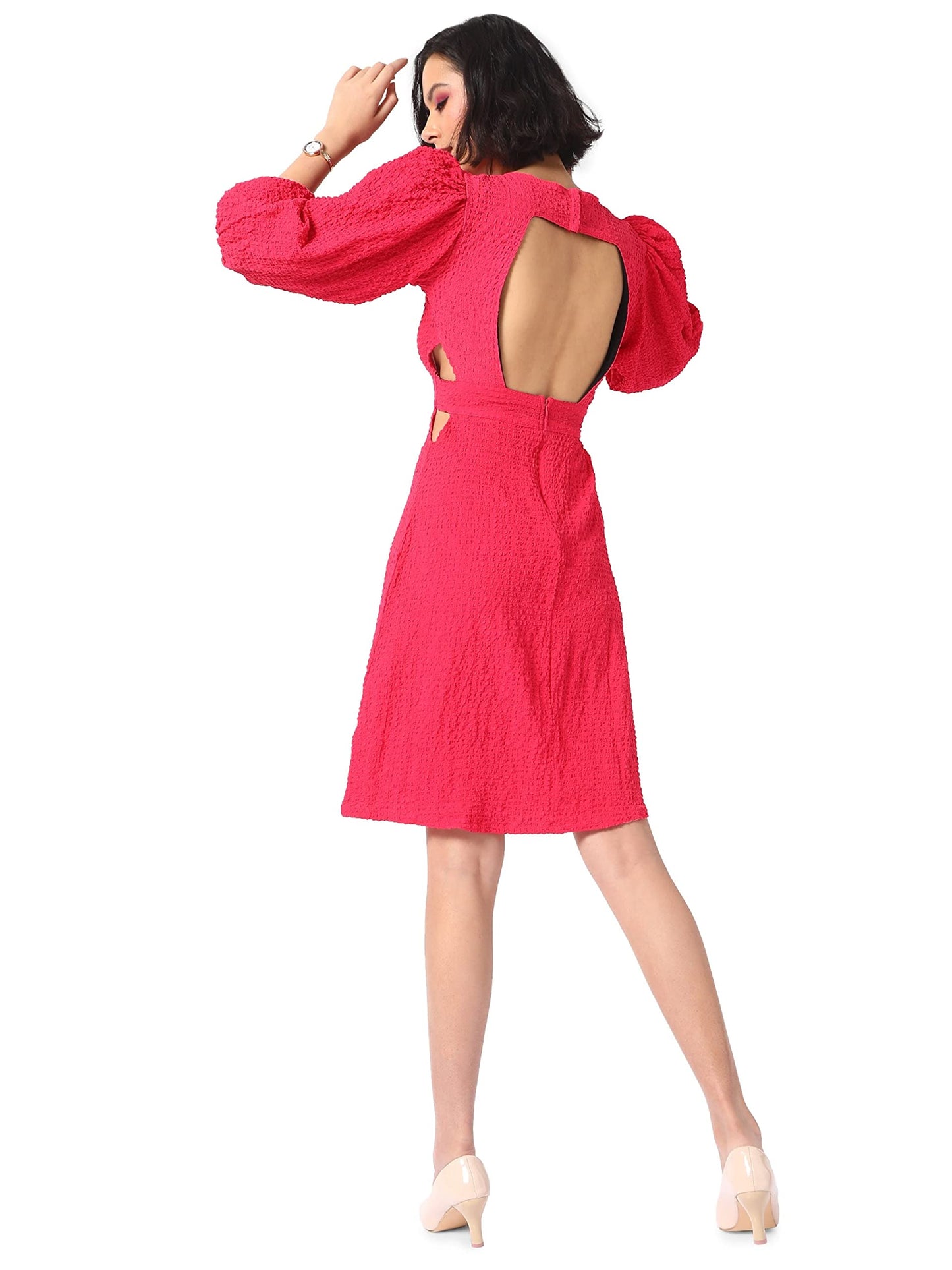 Campus Sutra Women Solid Red Dress with Open Back Detail for Casual Wear | Quarter Sleeve | Crepe Knee Length Dress Crafted with Comfort Fit and High Performance for Everyday Wear