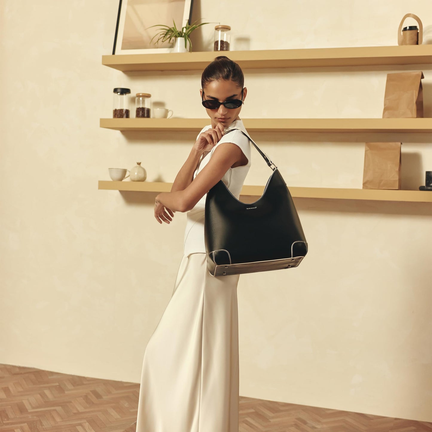 Miraggio Gloria Hobo Bag (Black)