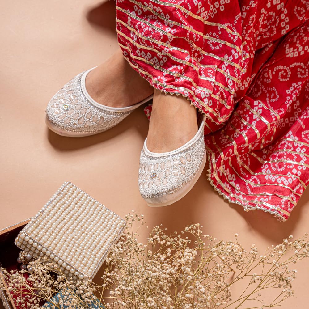 Indifeet � Jutti for Women, Punjabi Juti mojaris, Stylish mojri Footwear, New Juttis Jaipuri Wedding Bridal mojdi Ethnic Traditional Girls Rajasthani Ladies Shoes Silver