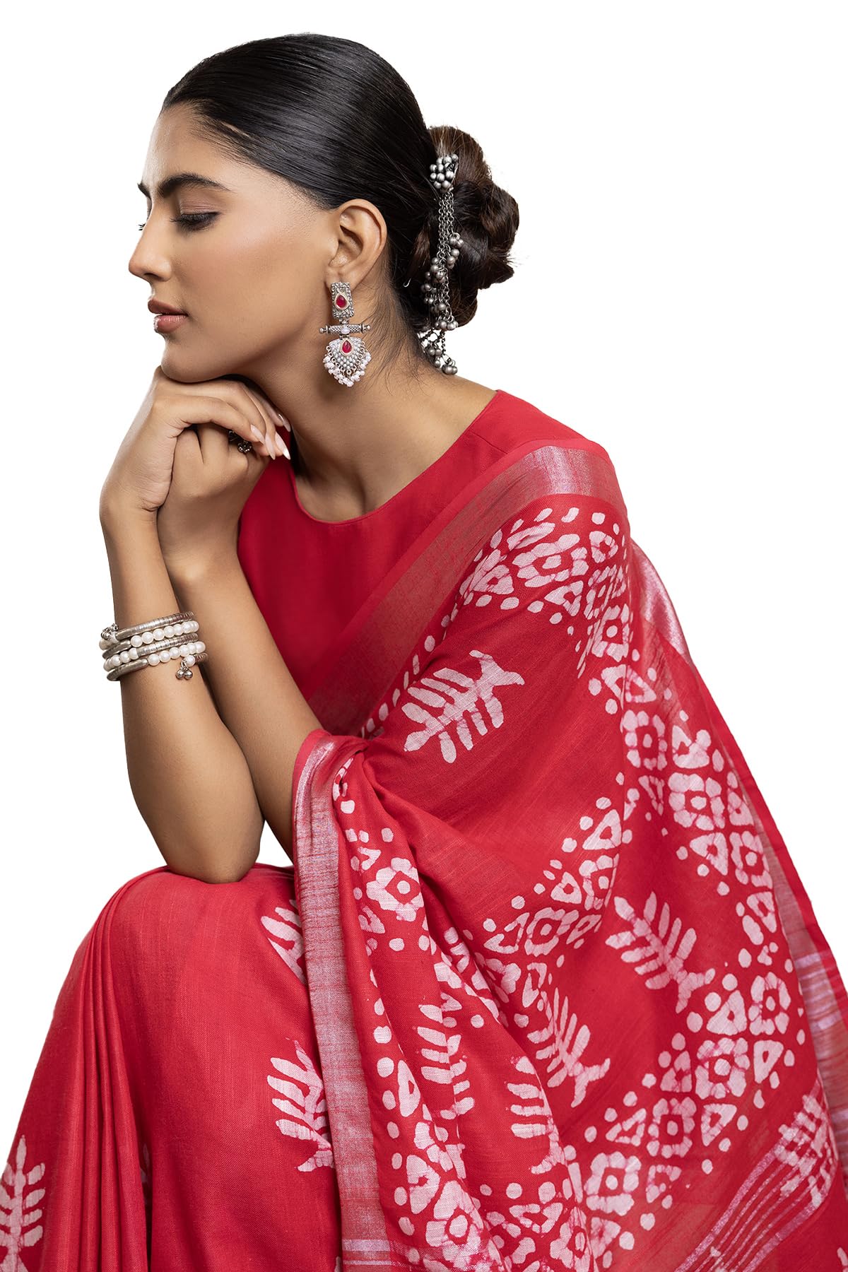 Soch Womens Fuchsia Linen Batik Print Sarees With Tassels