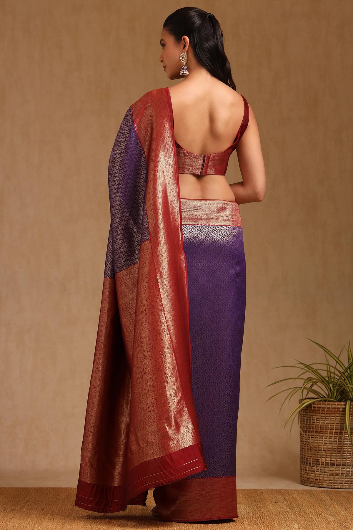 Soch Womens Silk Blend Zari Woven Saree With Zari Woven