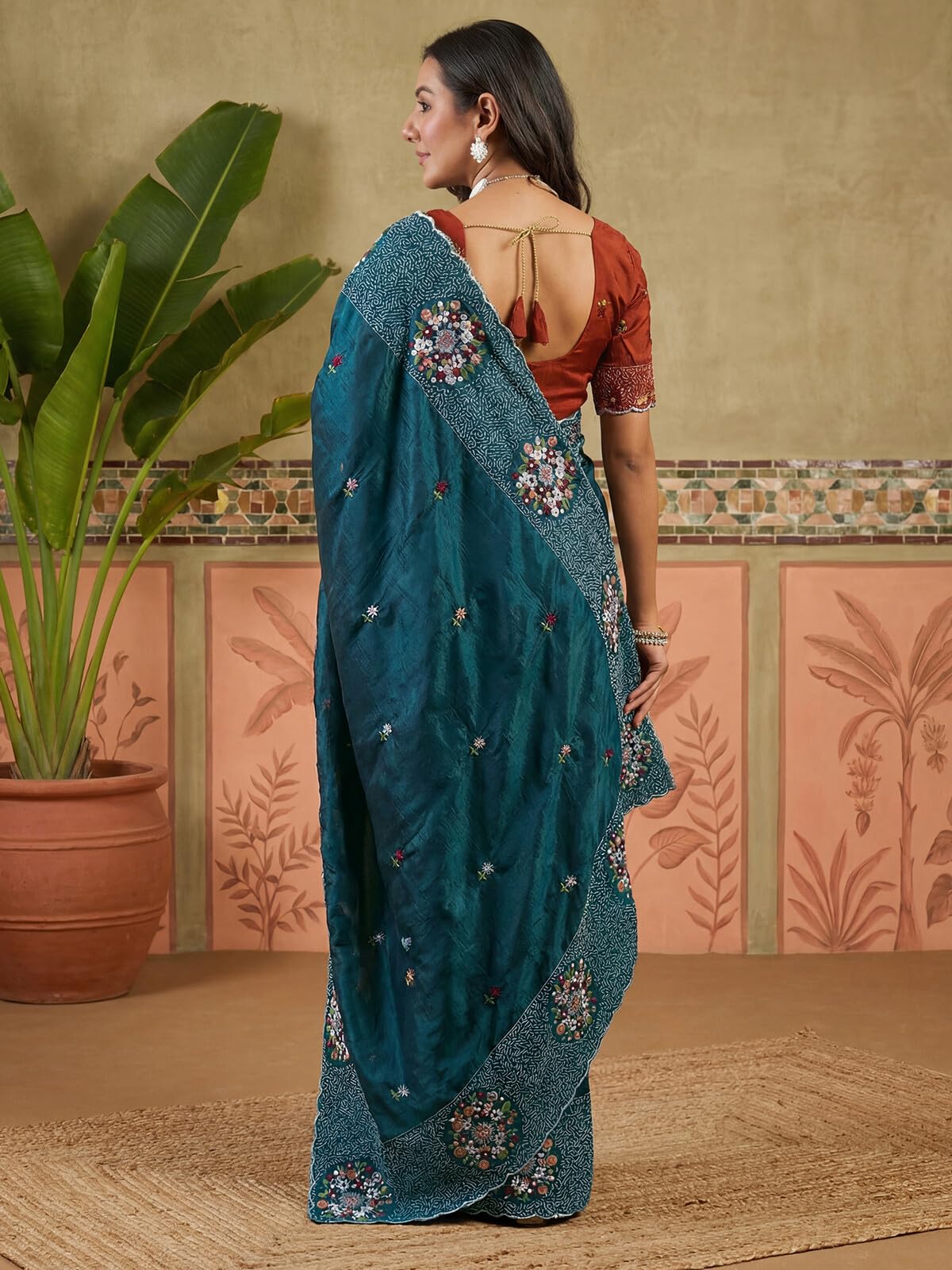 SIRIL Women's Crush Tissue Scalloped Border Embroidery Saree with Unstitched Blouse Piece (4978S231A_Teal Blue)
