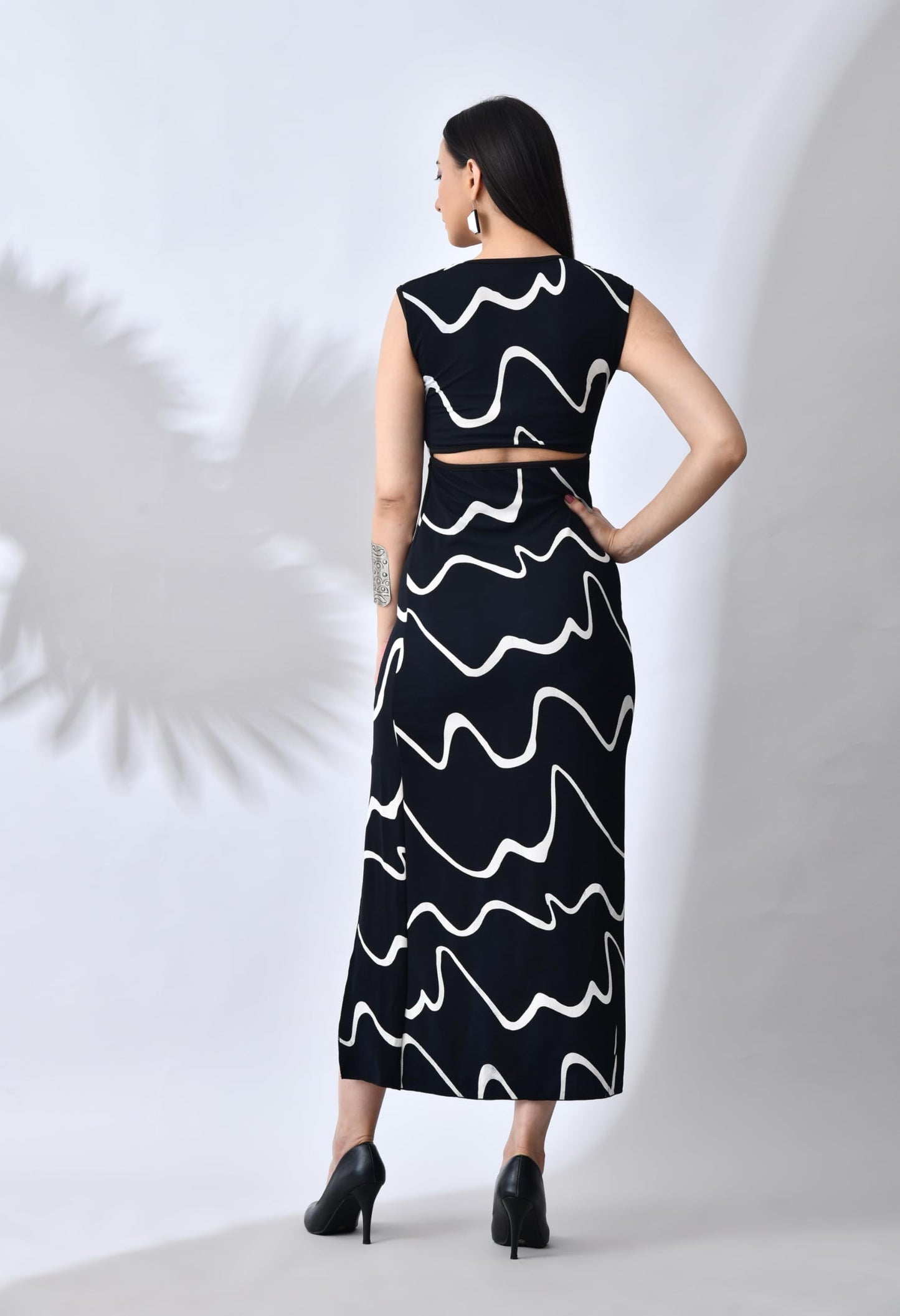 IUGA Black Lahariya Print Bodycon Maxi Dress with Square Neck and Front Slit
