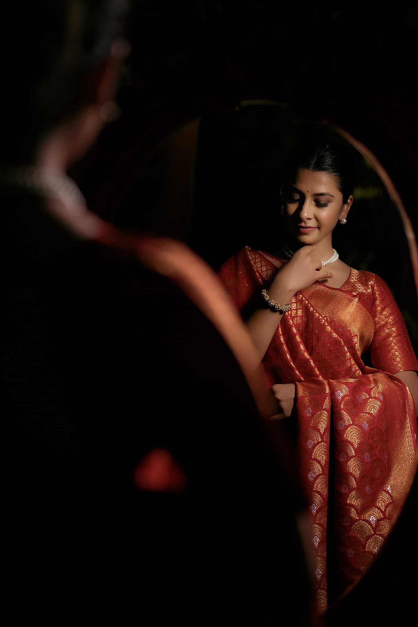 Vardha Women's Kanchipuram Art Silk Saree with Unstitched Blouse Piece - Zari Woven Work Sarees for Wedding (Anamika Silk, 399, Red)