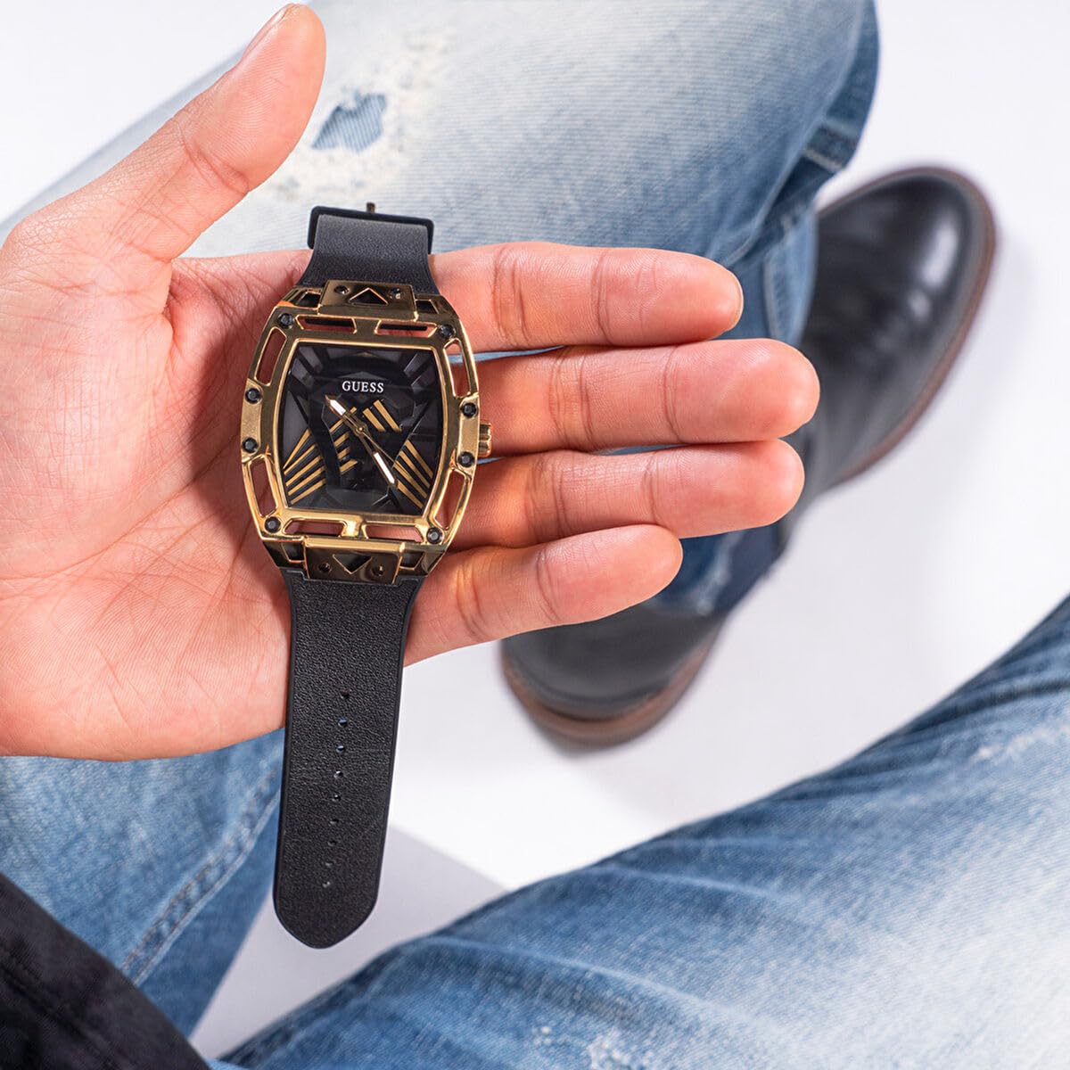 GUESS Analog Beige Dial Men's Watch-GW0500G1