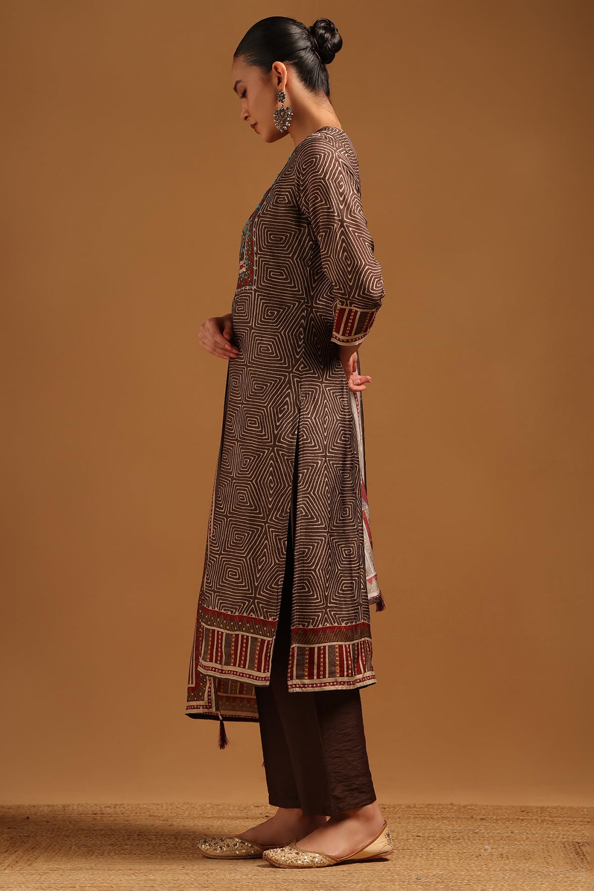 Soch Womens Earth Dola Silk Geometric Suit Set With Bead Details