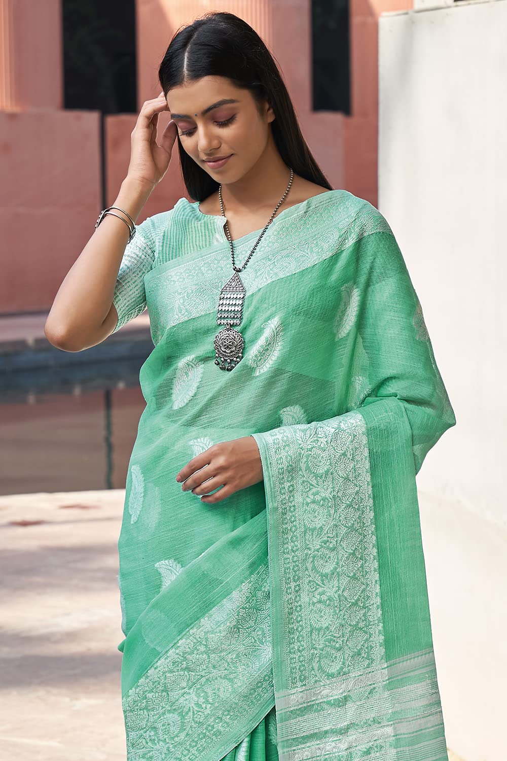 KARAGIRI Womens Linen Green Saree With Blouse Piece