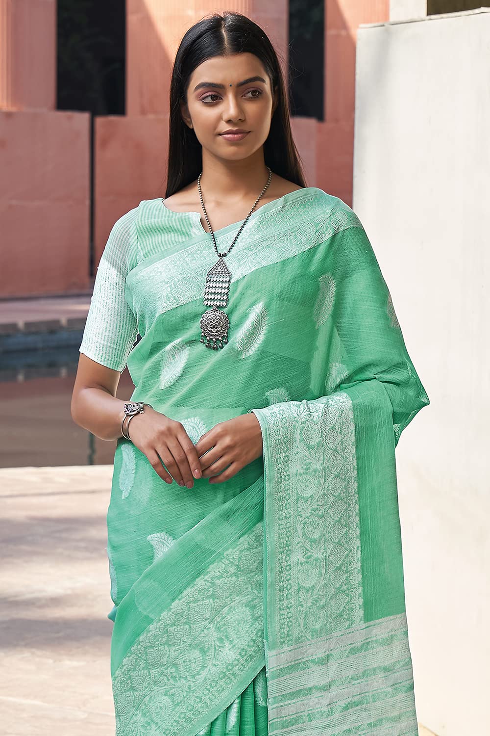 KARAGIRI Womens Linen Green Saree With Blouse Piece