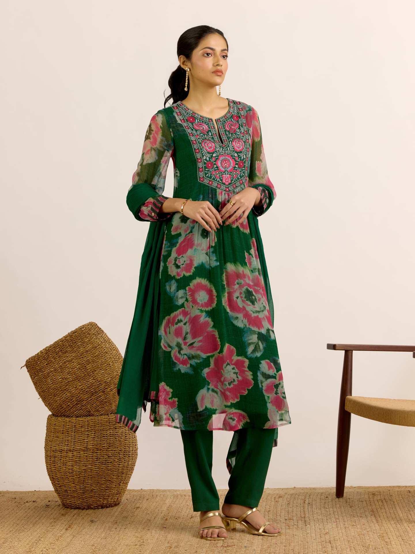 Aarke Ritu Kumar Green Dreamcatcher Kurta With Pant And Dupatta