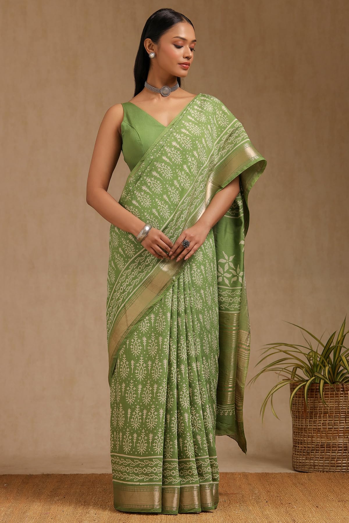 Soch Womens Light Green Viscose Block Print Saree