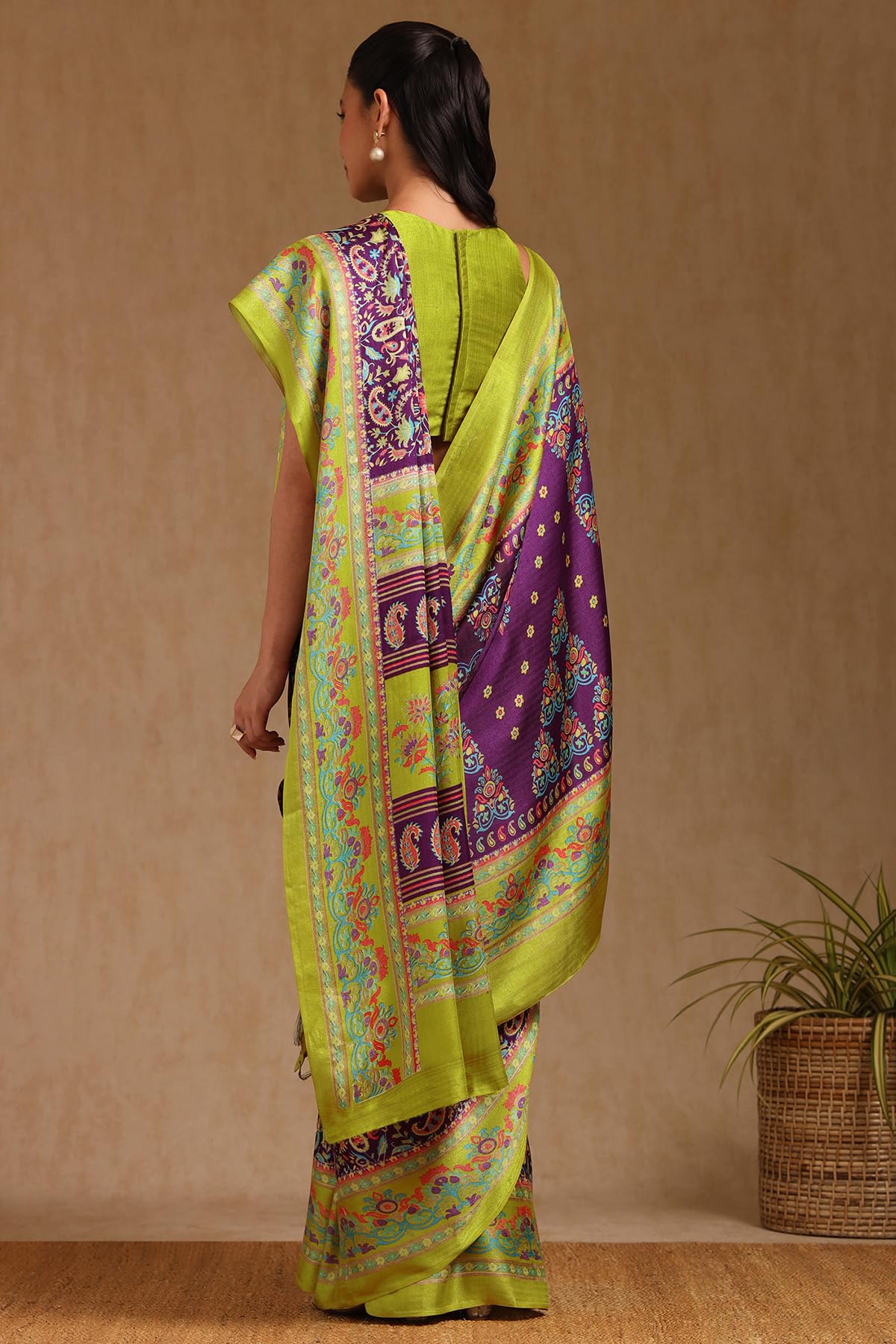 Soch Womens Purple Pashmina Paisley Print Saree