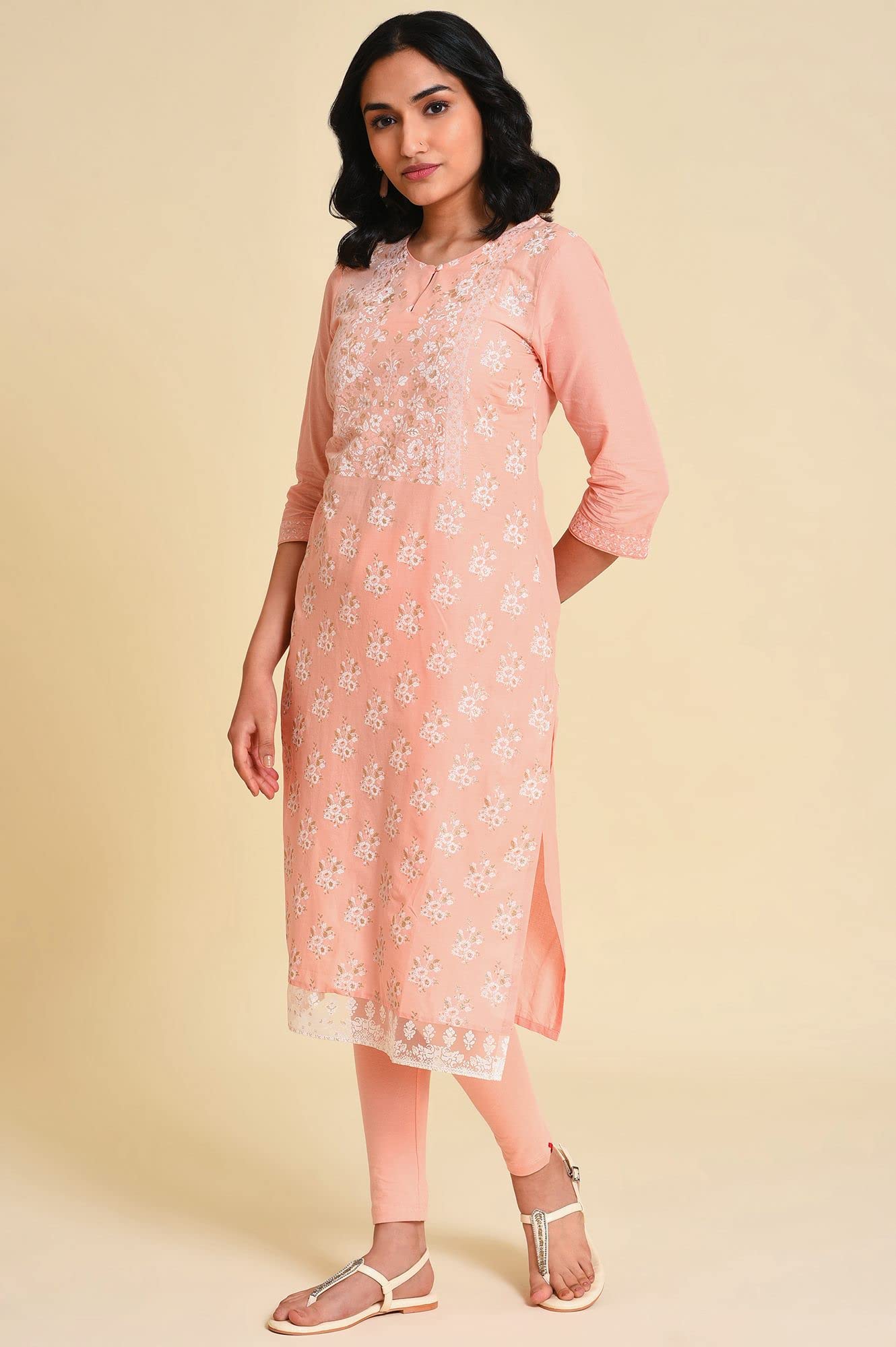 W for Woman Peach Glitter Printed Kurta_23FEW19021-121385_L