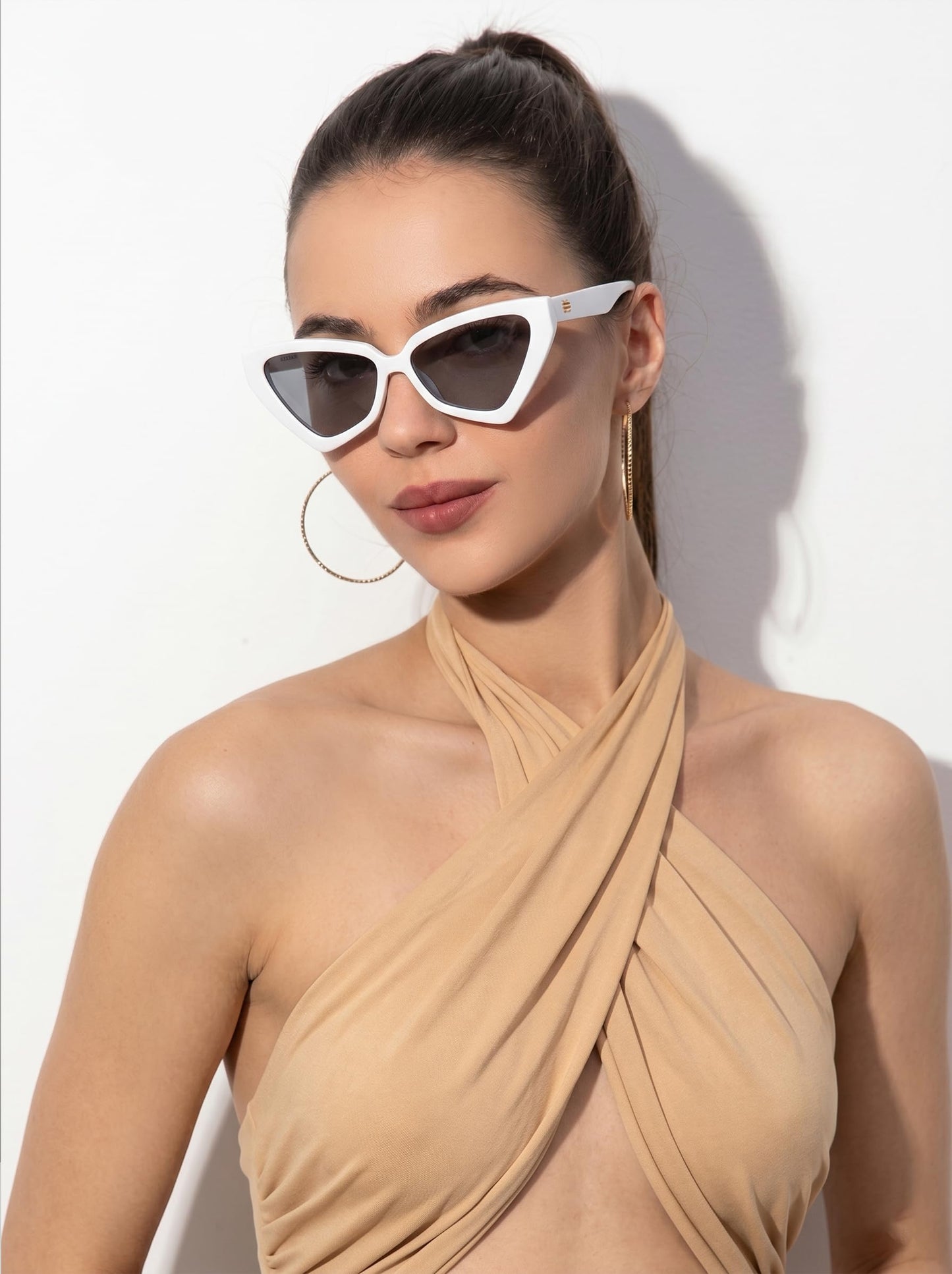 Vibe lens Retro Stylish Cat Eye Sunglasses for Women Stylish | Black Polycarbonate Frame | UV400 Protection | Trendy Cateye Goggles for Woman | Shades for Adult
