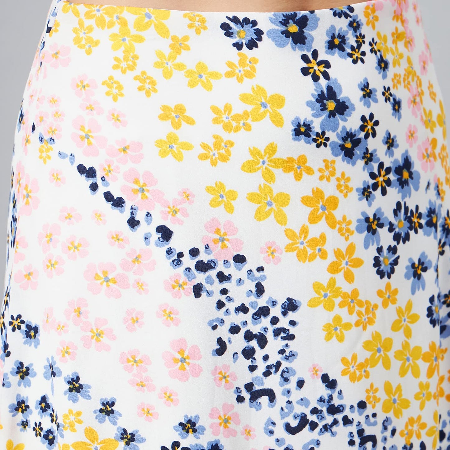 Marie Claire Women Casual White Colour Floral A-Line Skirt (MC2382_White_L)
