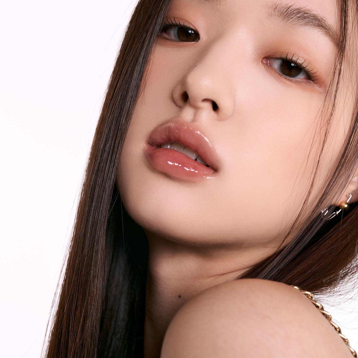 rom&nd Glasting Color Gloss (04 GRAPY WAY) | Kbeauty, Plumping, Glossy, Moisturizng, Natural Color, Long-lasting | Compact & Travel-Friendly | Suitable for Daily Use | Pack of 1