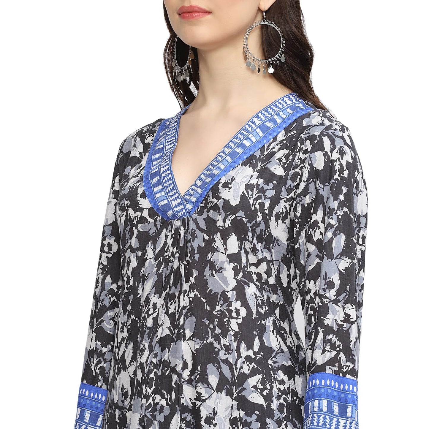 BIBA WOMEN PRINTED STRAIGHT SALWAR KURTA DUPATTA(SKDASSORTED8948_CHARCOAL_36)