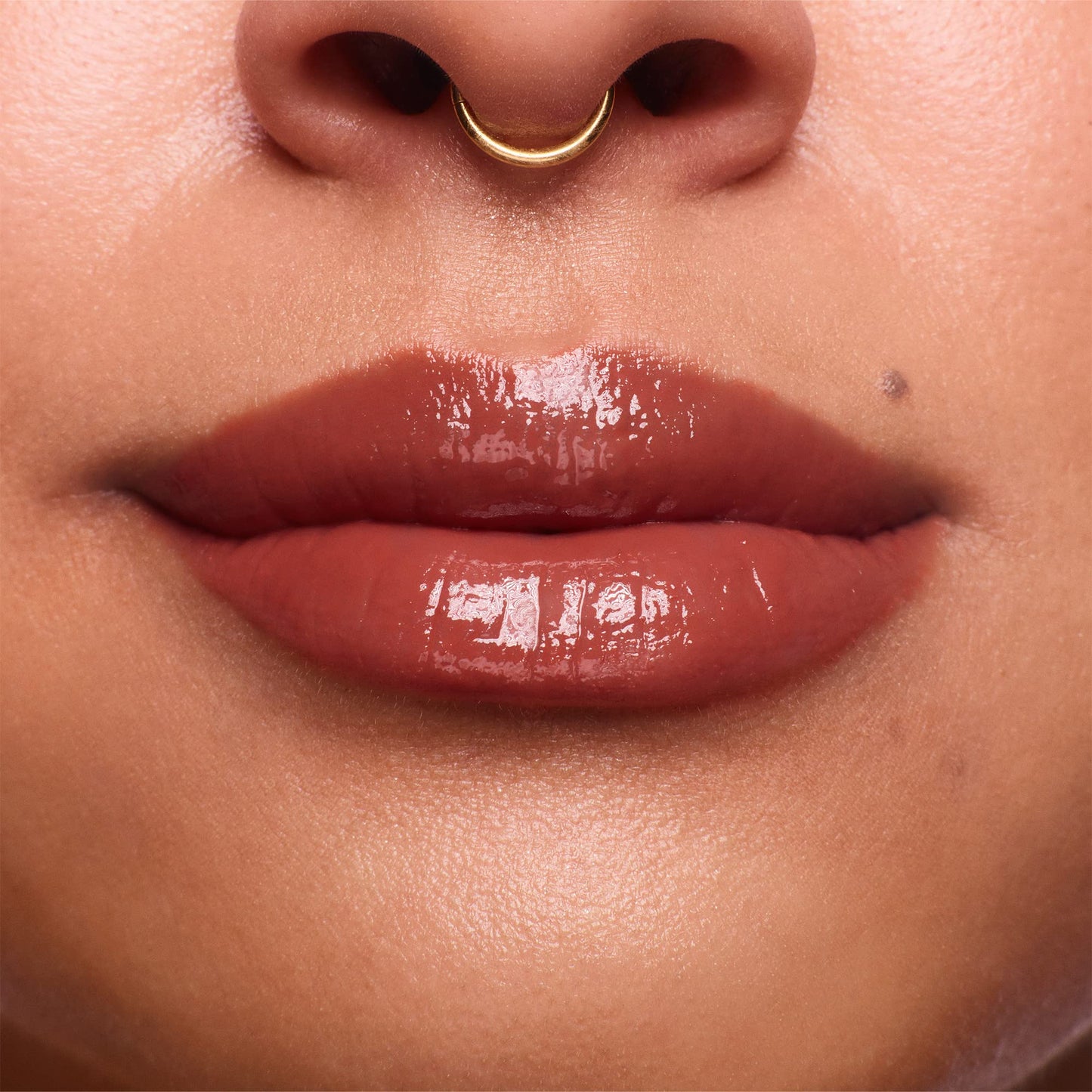 Stila Cosmetics Plumping Lip Glaze-Cinnamon (High-Glossy)