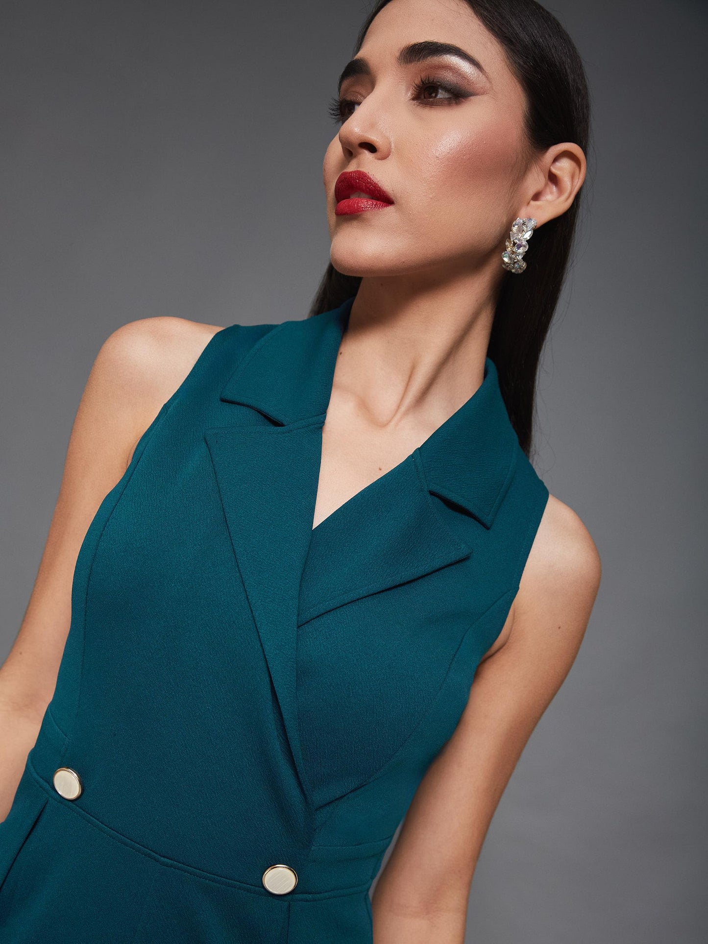 Miss Chase Women's Notched Collar Sleeveless Wrap Regular-Length Jumpsuit (MCSS25D93-84-487-03, Peacock Teal, S)