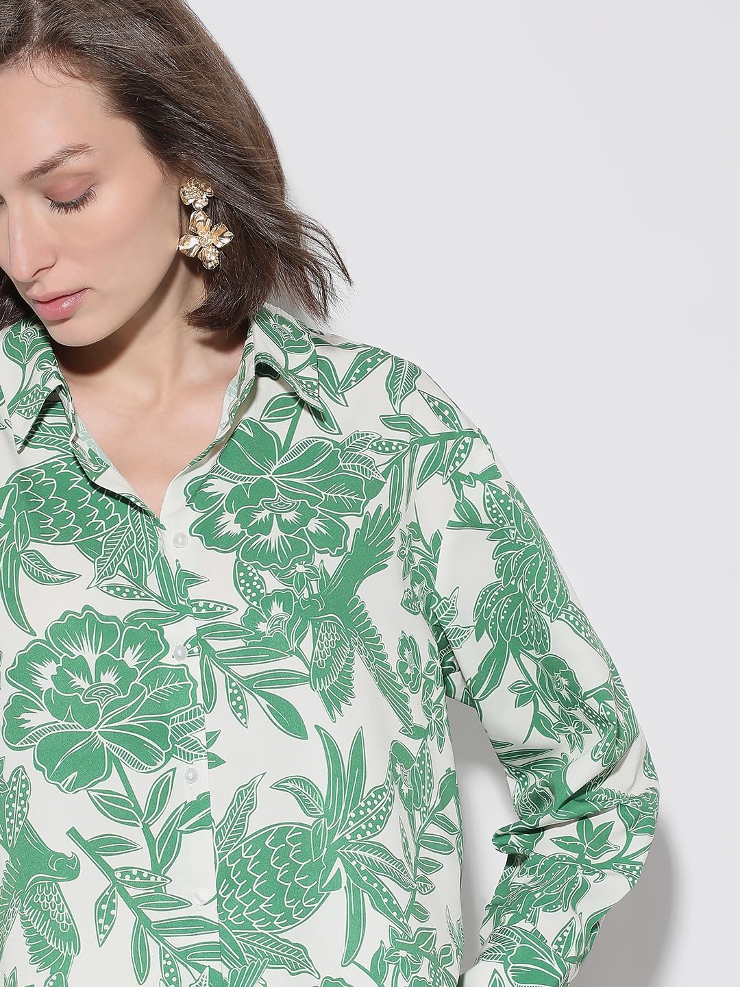 VERO MODA Women's Regular Fit Green Shirt