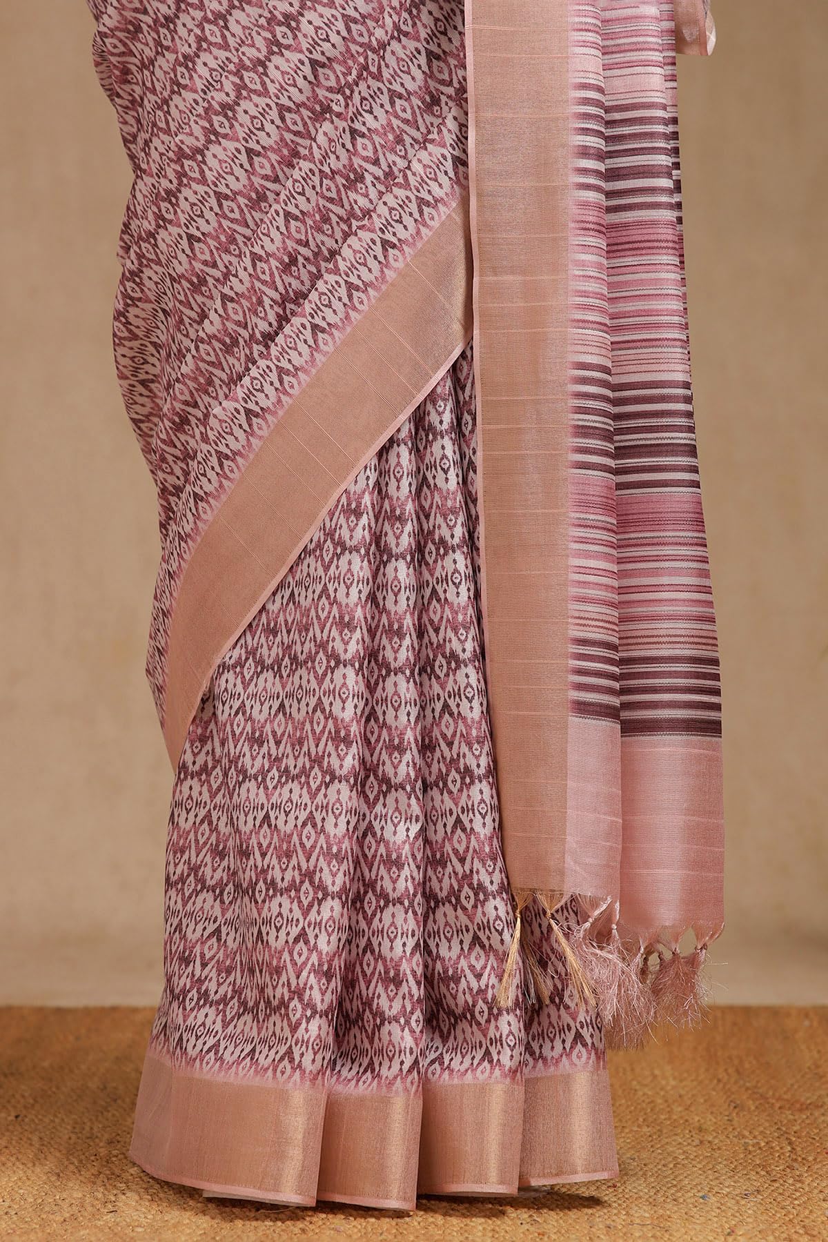 Soch Womens Purple Art Silk Ethnic Motif Saree