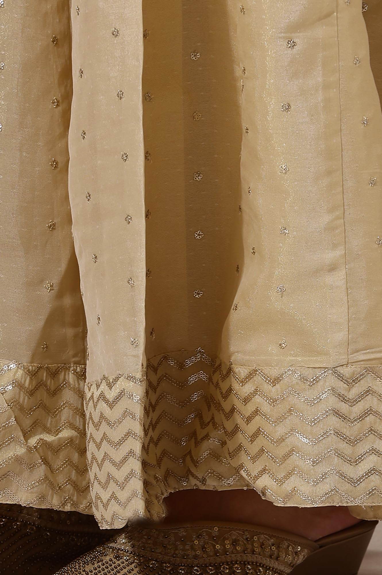 W for Woman Gold Solid Sequins Flared Woven Skirt (W50501-400770-S)