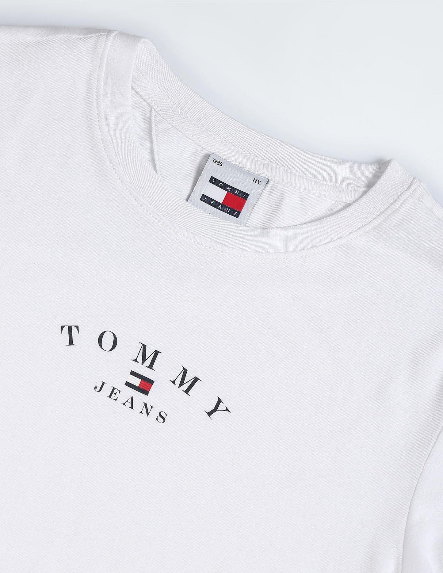 Tommy Hilfiger Womens White Color T-Shirt (M)