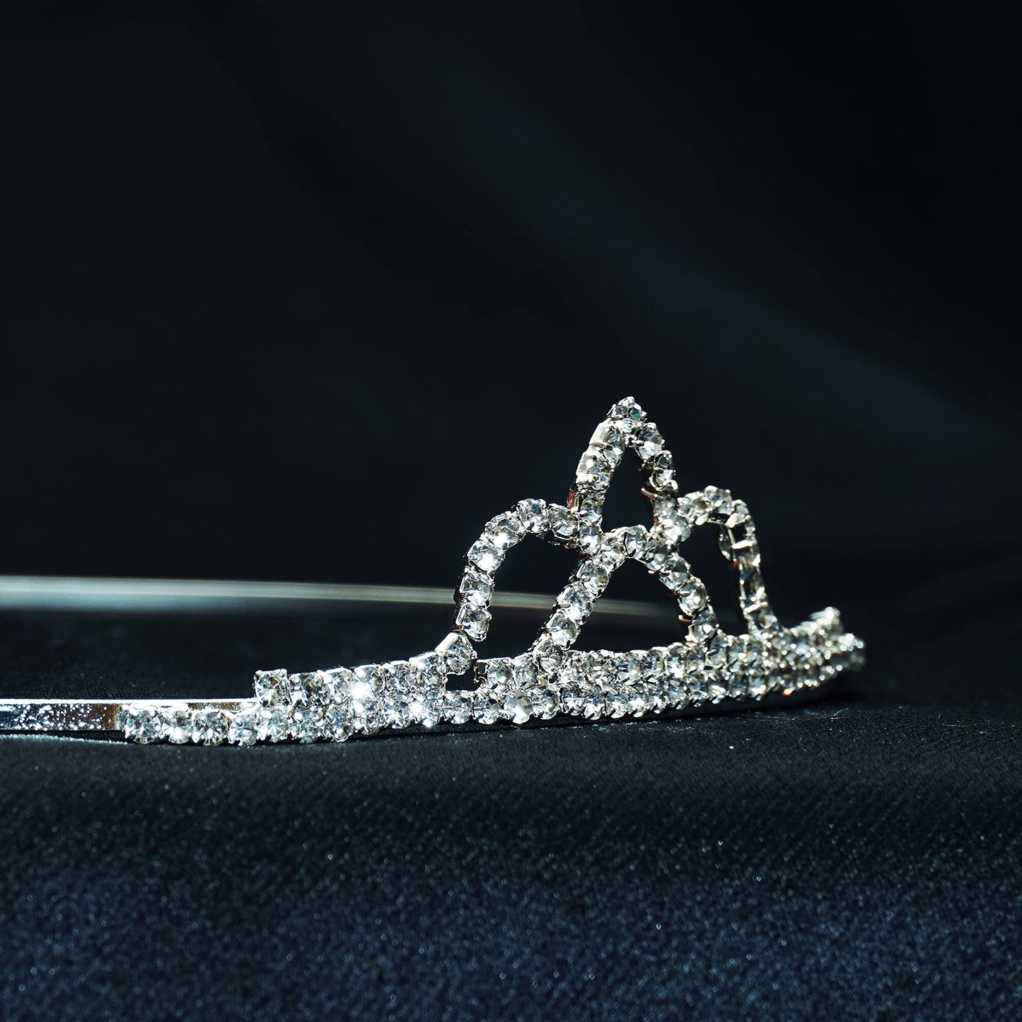 Decofy Bride Crown and Sash Combo | Bride to Be Sash With Tiara Crown Set | Bridal Shower Kit | Gold Crown & Satin Sash | Bachelorette Party Supplies | Bridal Shower Decorations & Wedding Celebration