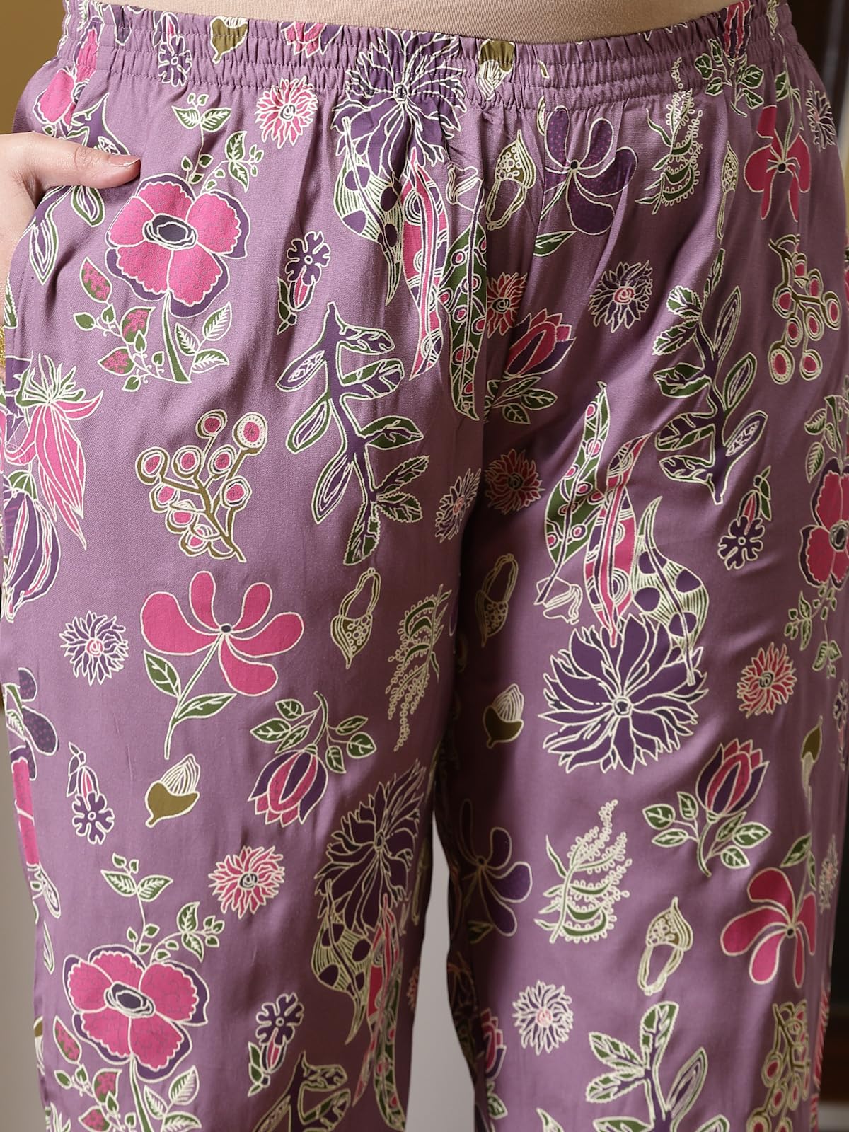 Stylum Women's Plus Size Floral Printed Rayon Kurta Pant Set