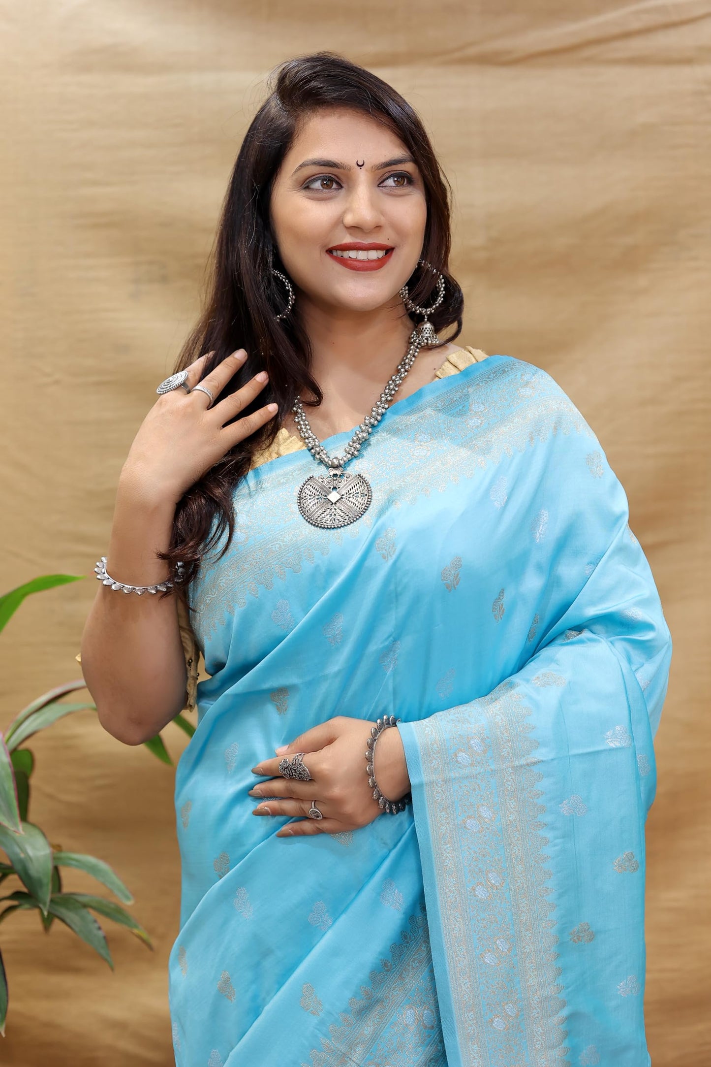 AMIRAT Women's Pure Kanjivaram Soft Silk Saree Banarasi Type With Blouse Piece (Sky Blue)