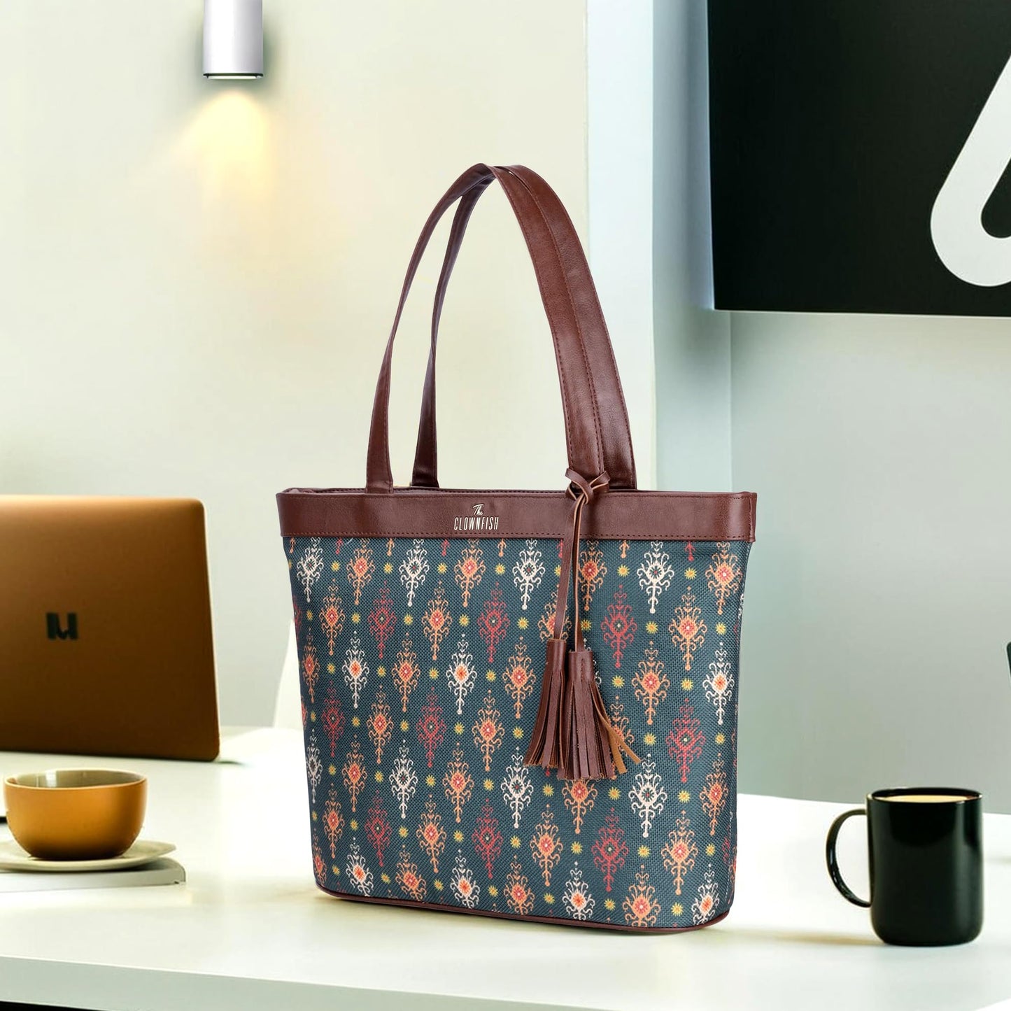 THE CLOWNFISH Casey series 15.6 inch Laptop Bag For Women Printed Handicraft Fabric & Faux Leather Office Bag Briefcase Hand Messenger bag Tote Business Bag (Green)
