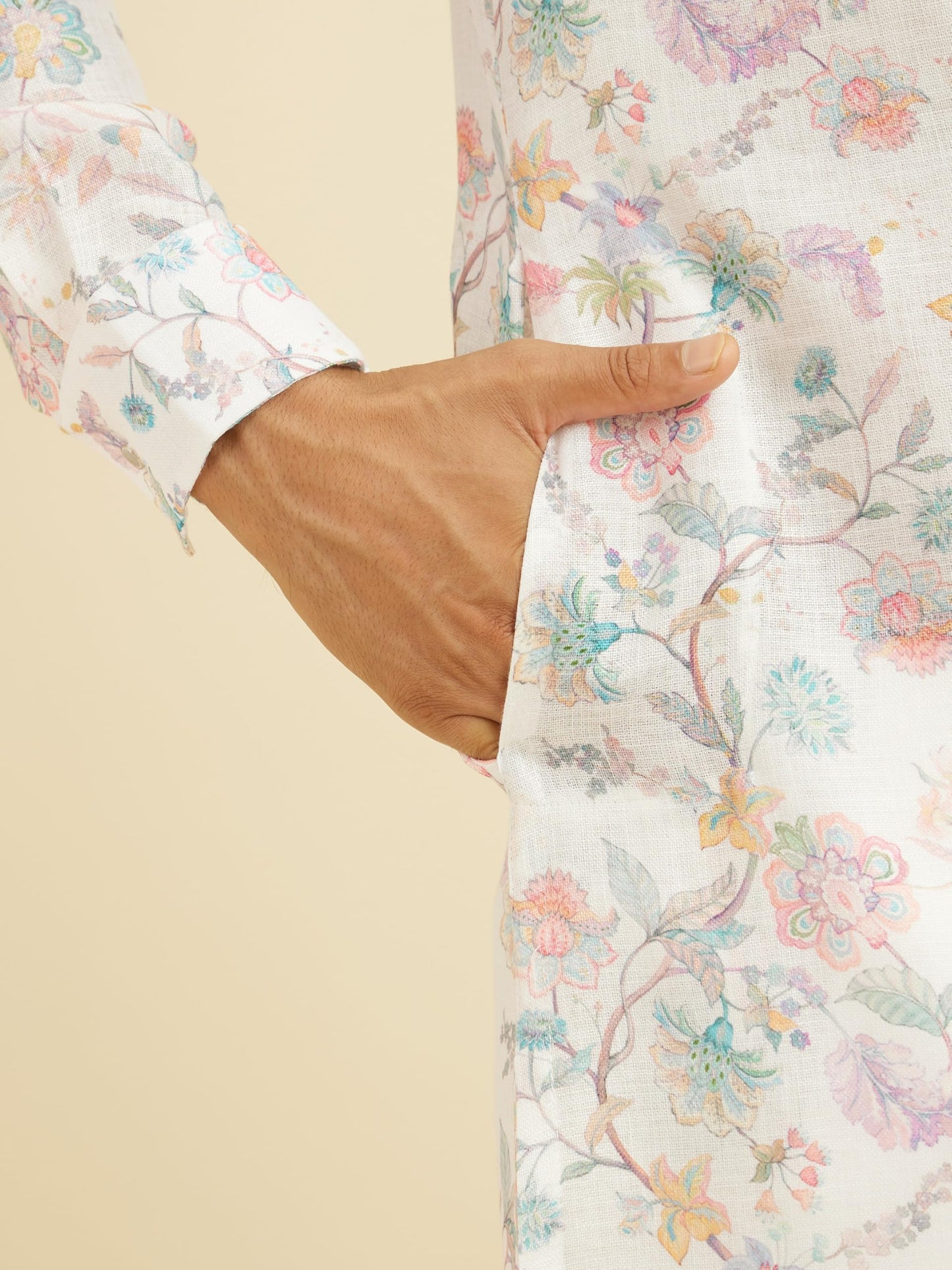 Manyavar Men's Cotton Blend Floral Print Long Kurta (White,L)