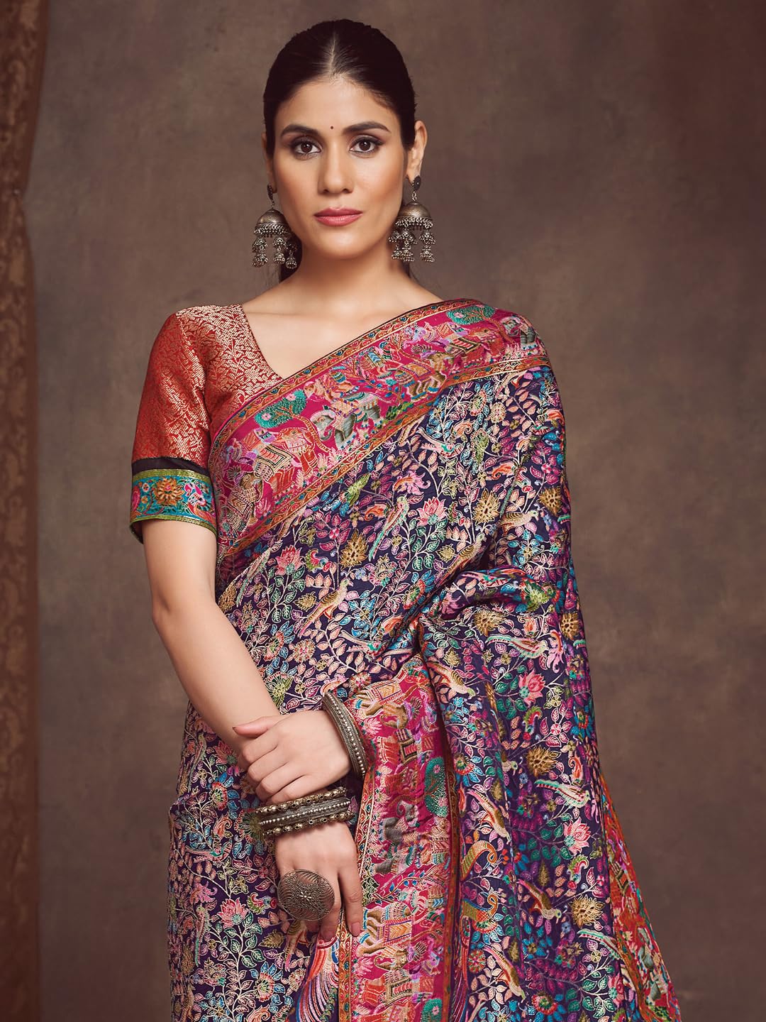 AKHILAM Women's Navy Blue Viscose Silk Ethnic Motif Printed Saree With Unstitched Blouse Piece (MSTANI78B_HS)