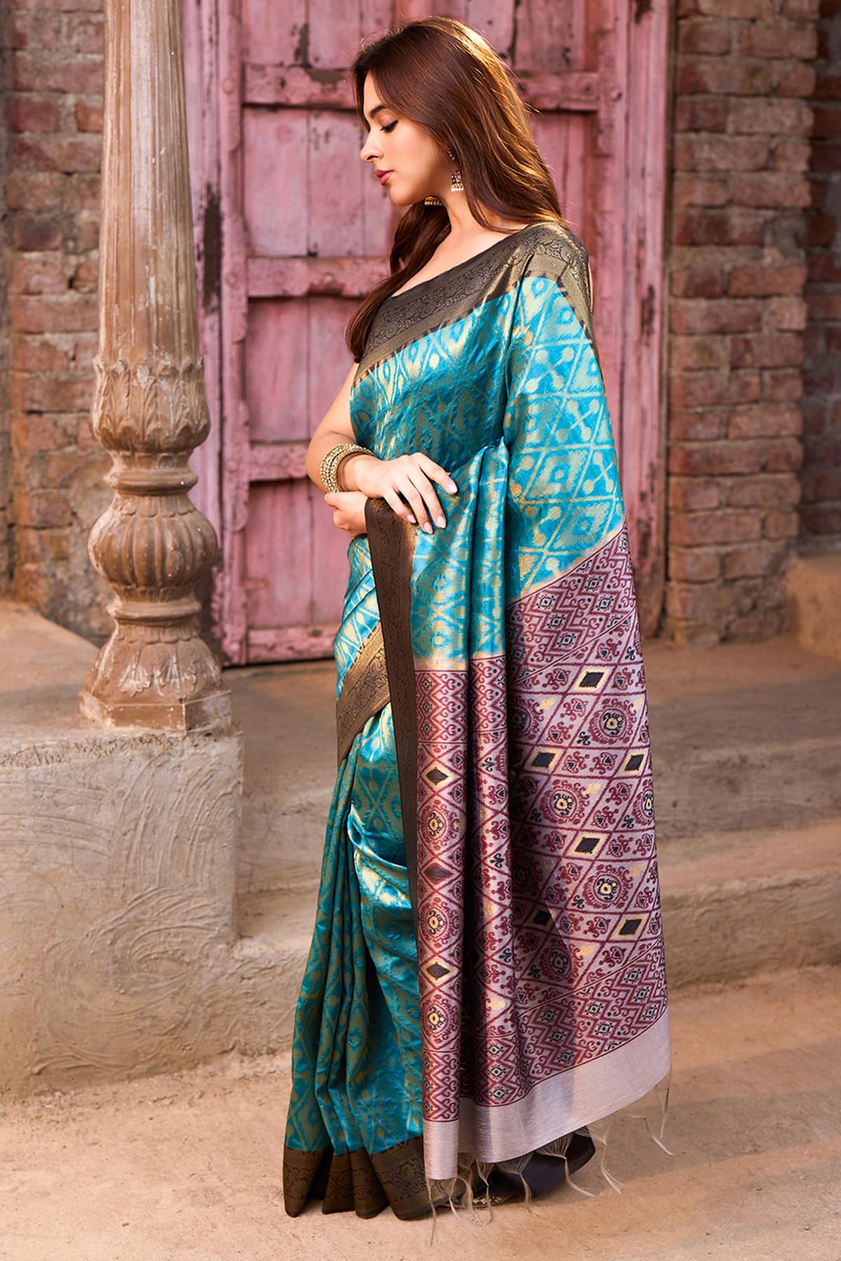 Soch Womens Turquoise Blue Tussar Zari Woven Saree