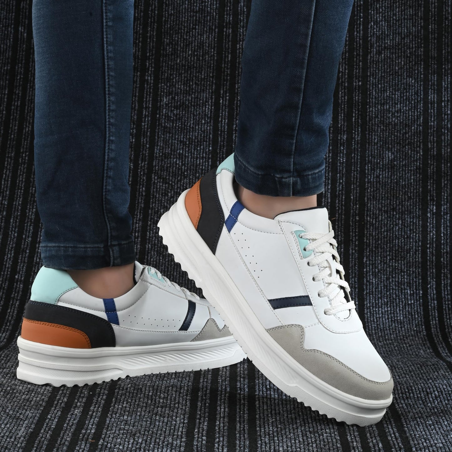 Cruiser Men's Travis White Sneakers_6 UK (2565-6)