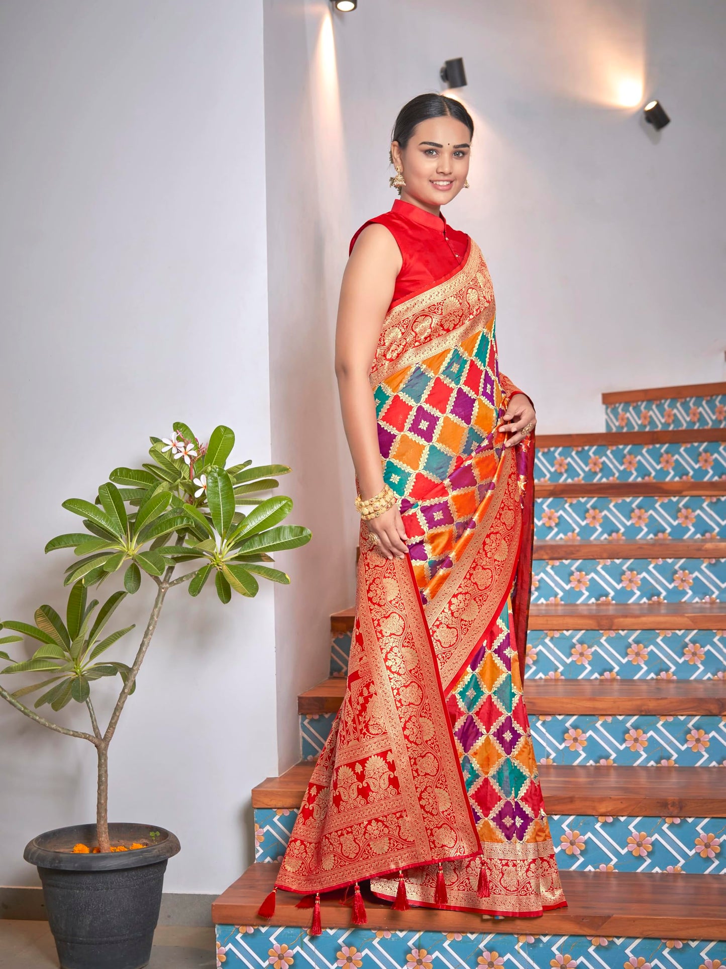MANOHARI Women's Most Trendy Banarasi Woven Yellow with Multicolor Saree With Heavy Jacquard Work Saree With Blouse Piece
