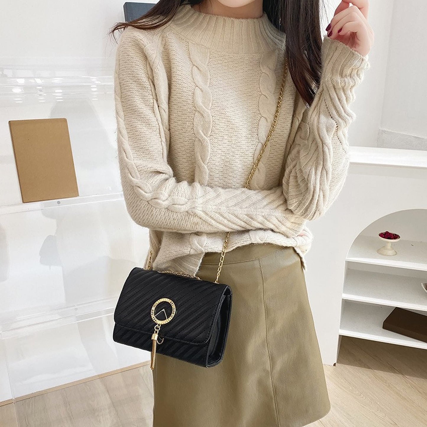 Diva Dale Premium Stylish Luxury Party-Wear Crossbody Sling Bag For Women And Girls